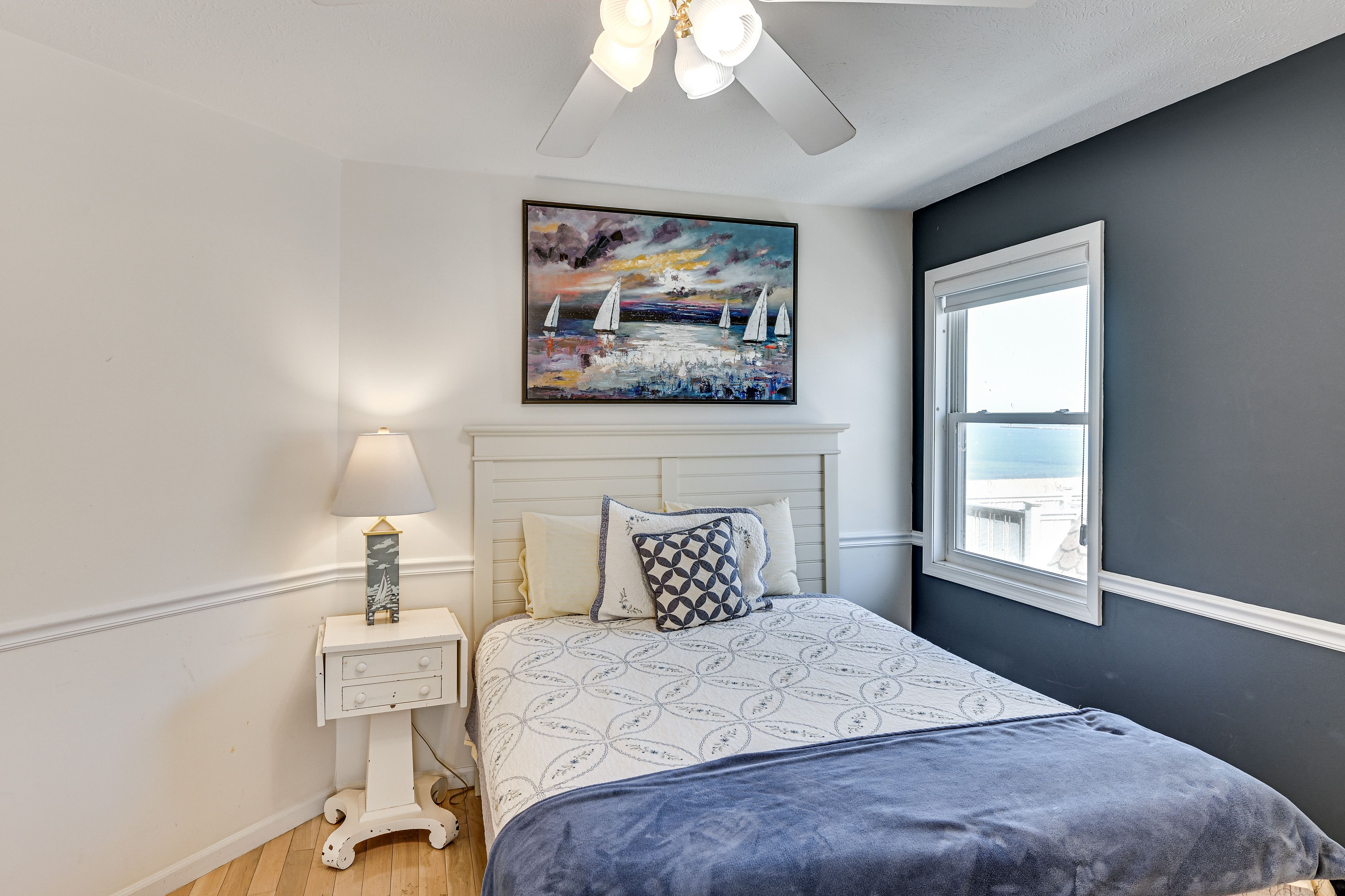 Bedroom 2 | Queen Bed | 2nd Floor