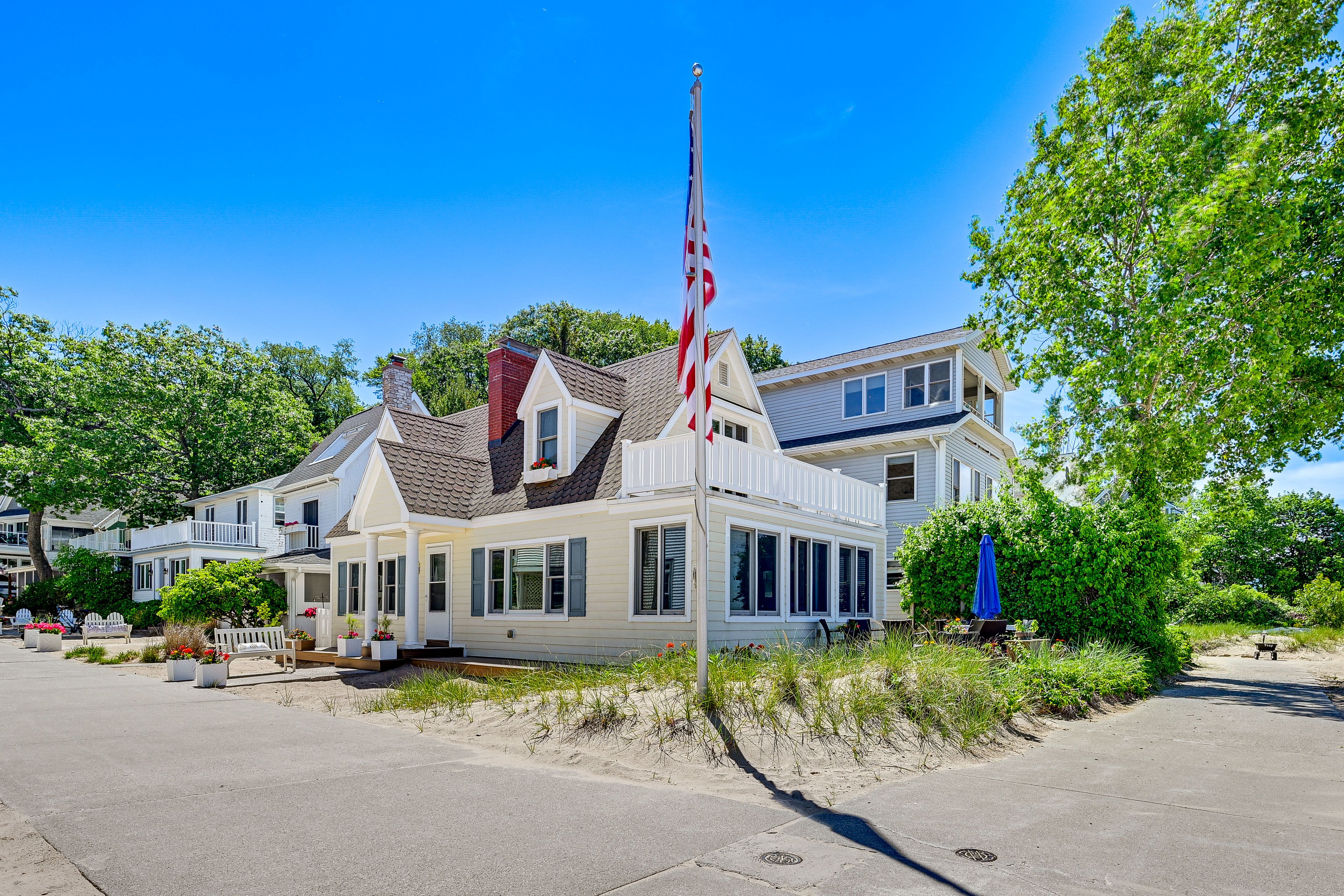 Parking | Parking Lot (1 Vehicle) | Additional Parking in Homeowner Lot