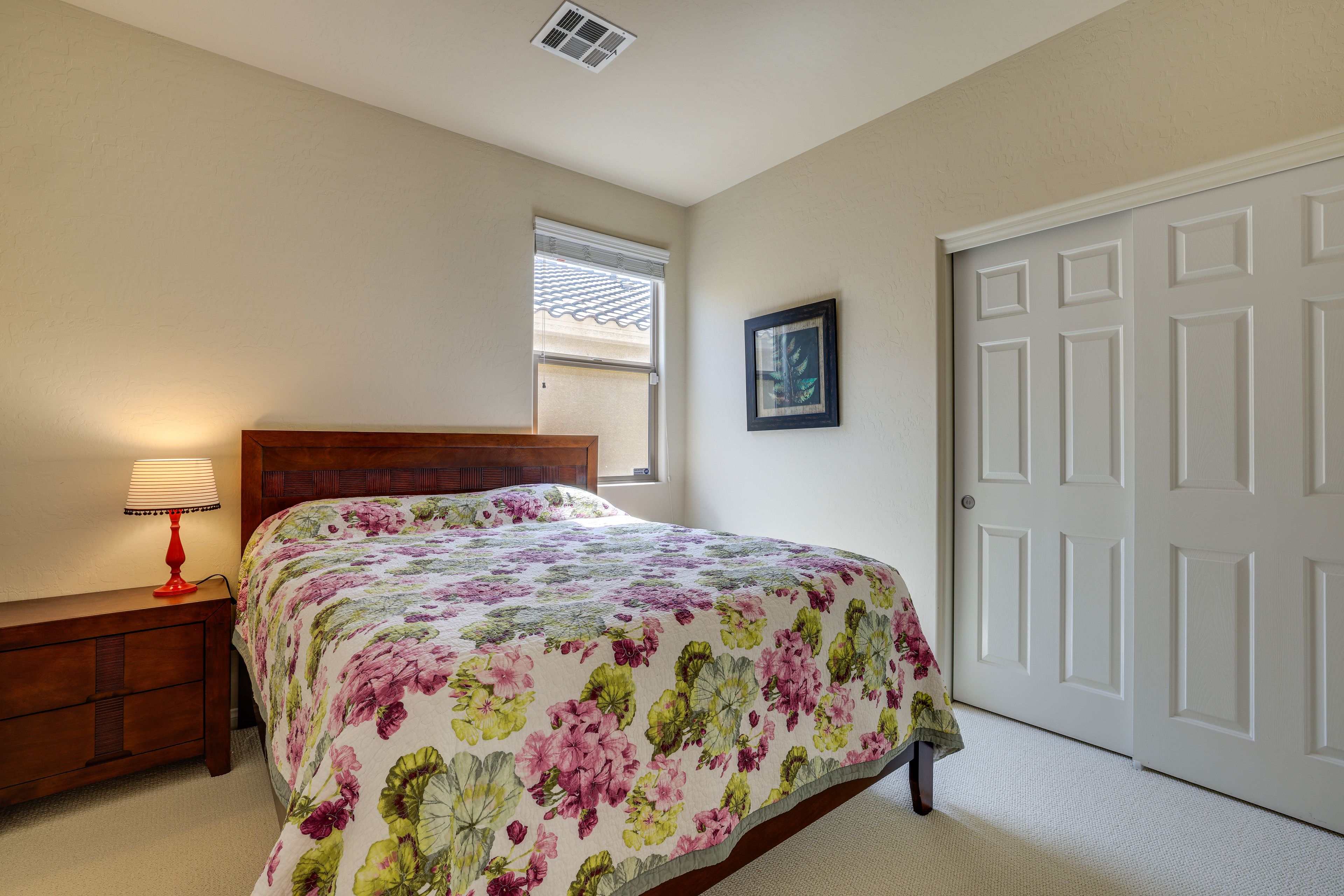 Bedroom 3 | Queen Bed