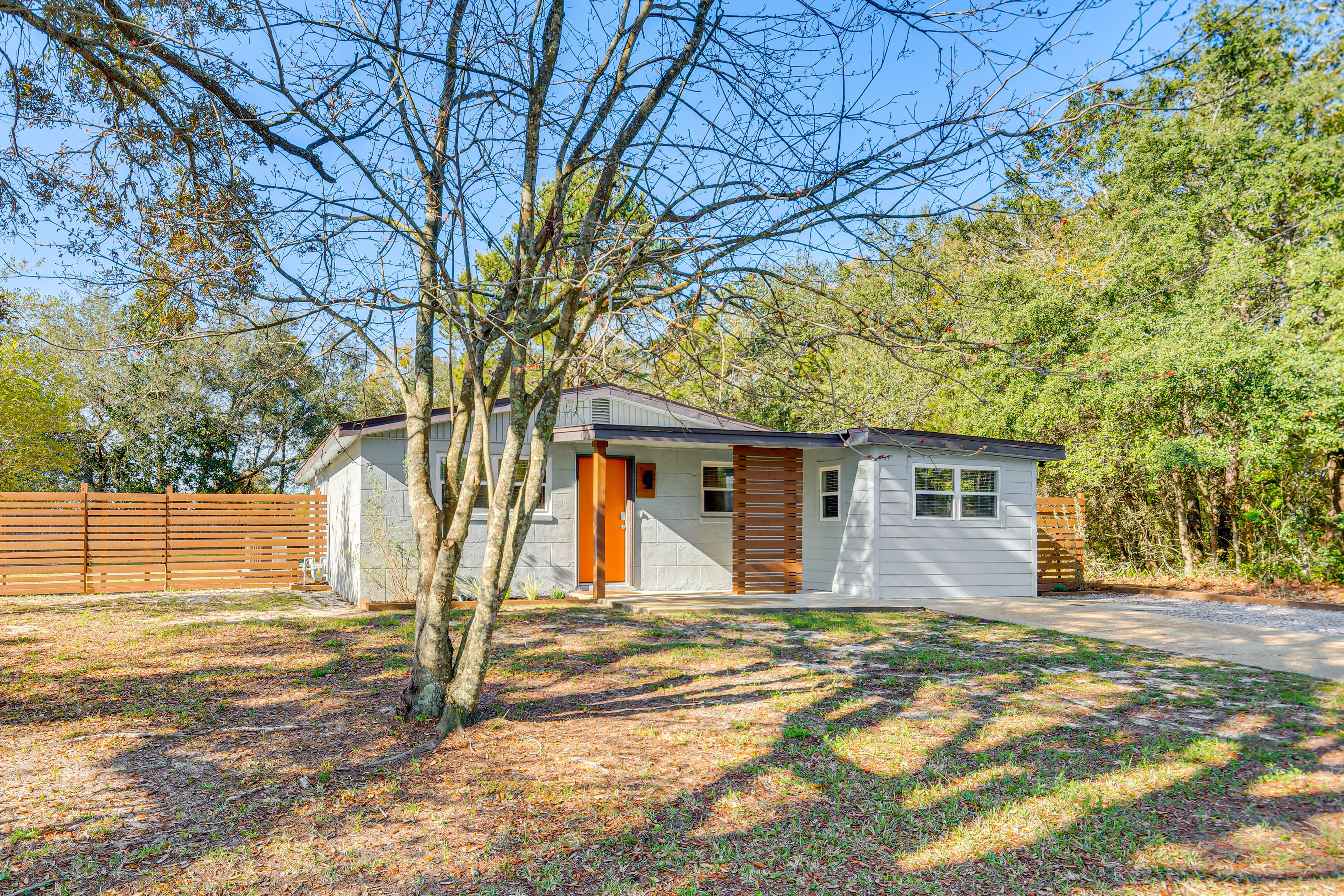 Parking | Driveway (4 Vehicles)