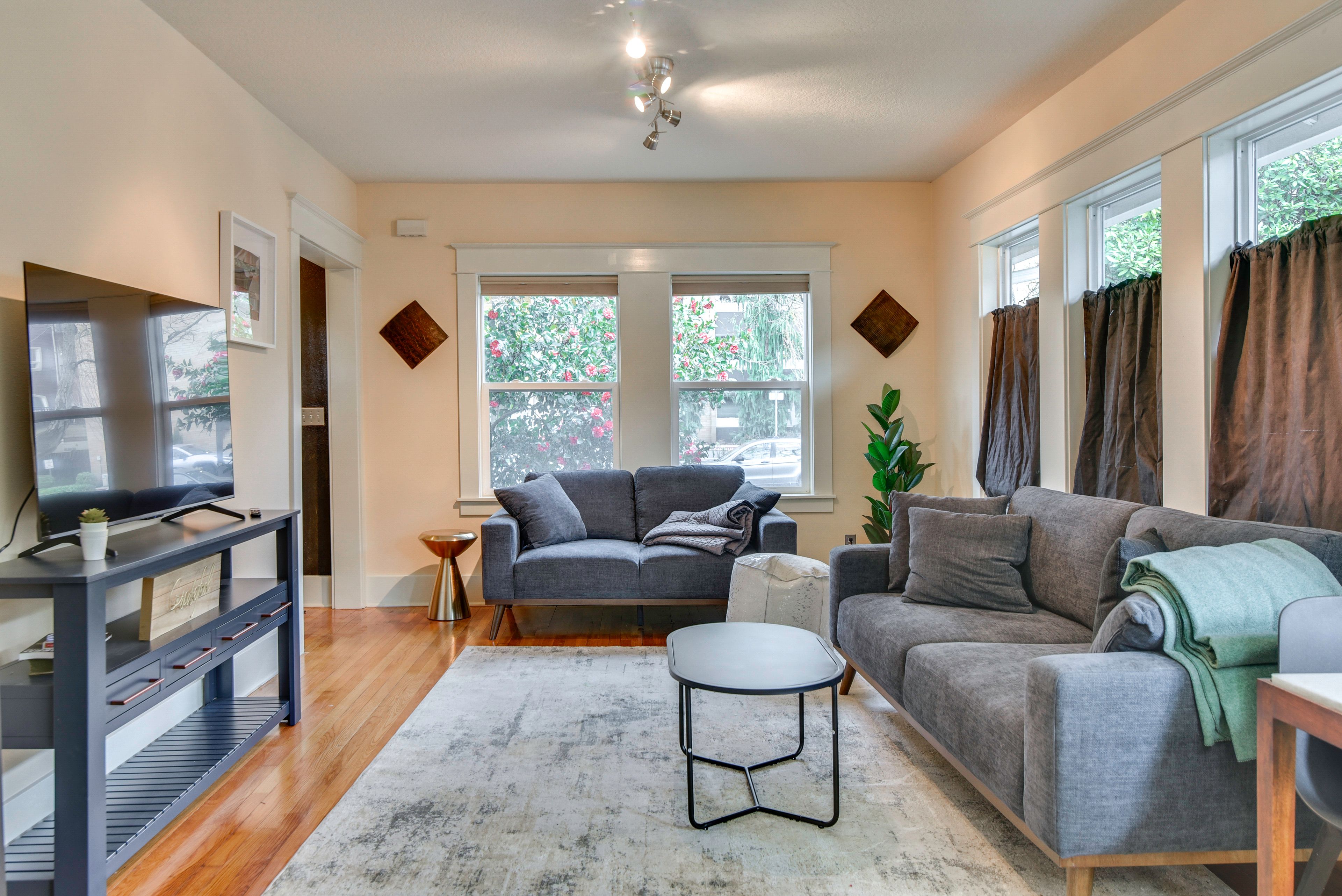 Living Room | Main Level