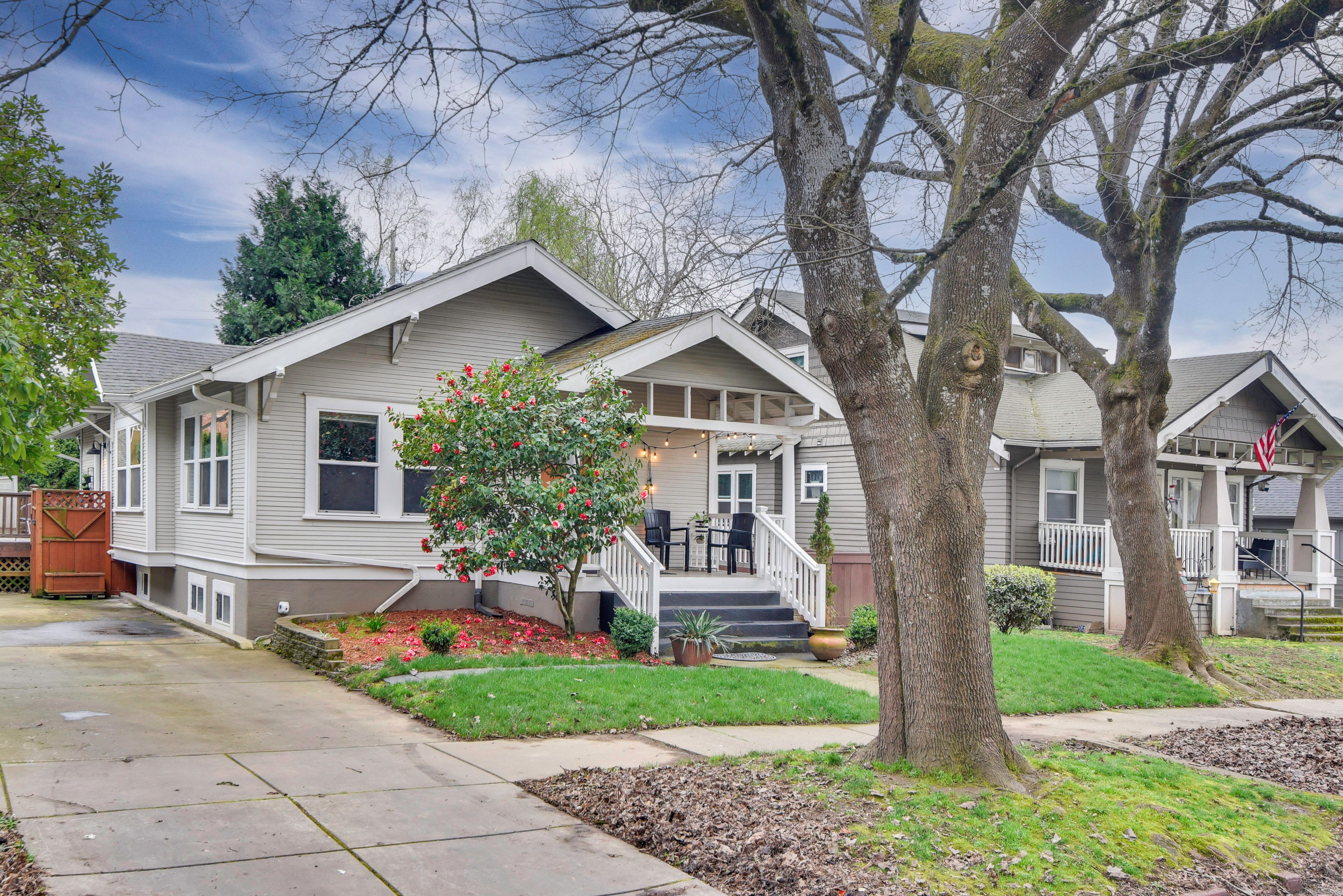 Driveway Parking | 2 Vehicles