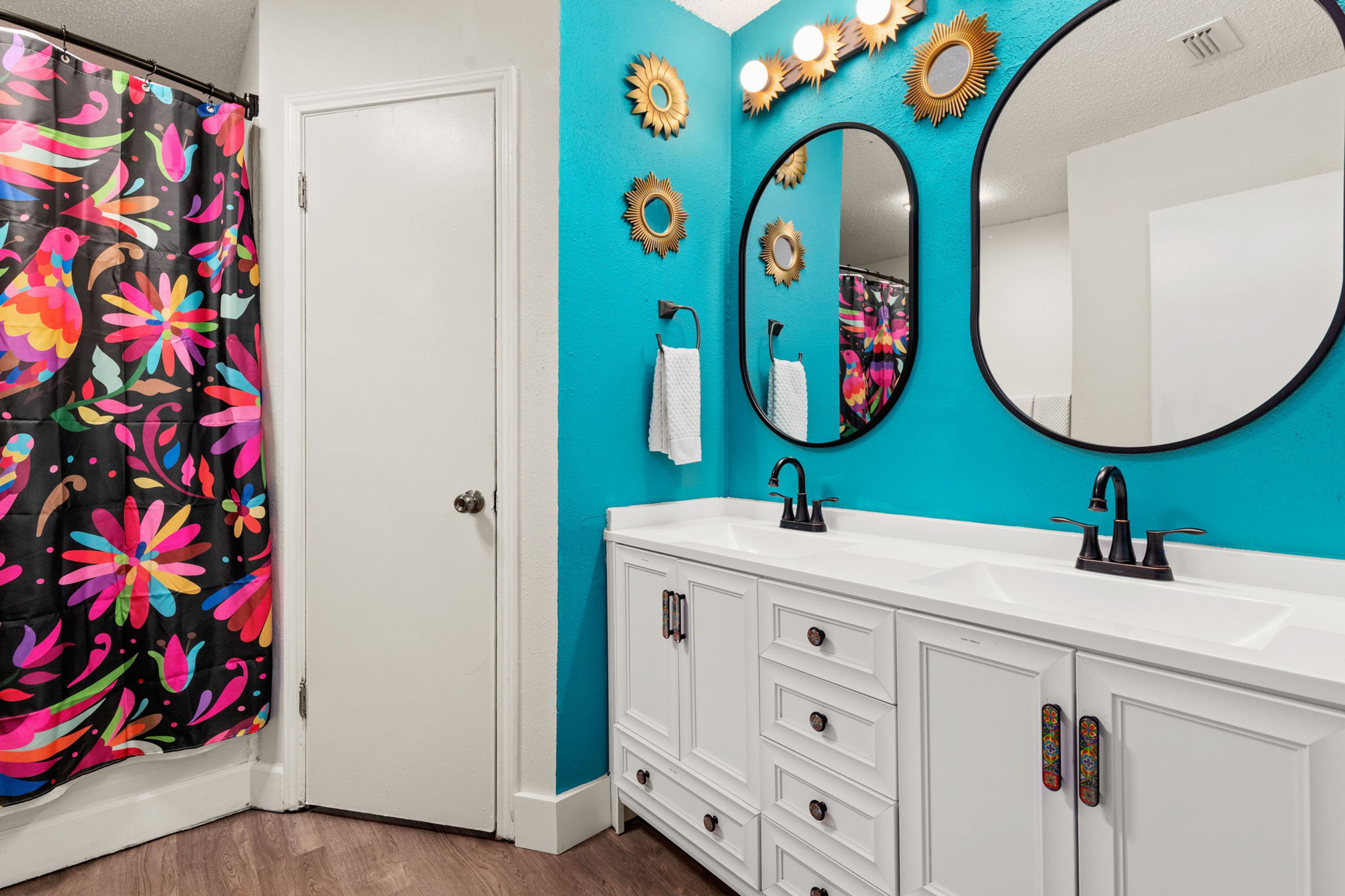 En-Suite Bathroom | 1st Floor