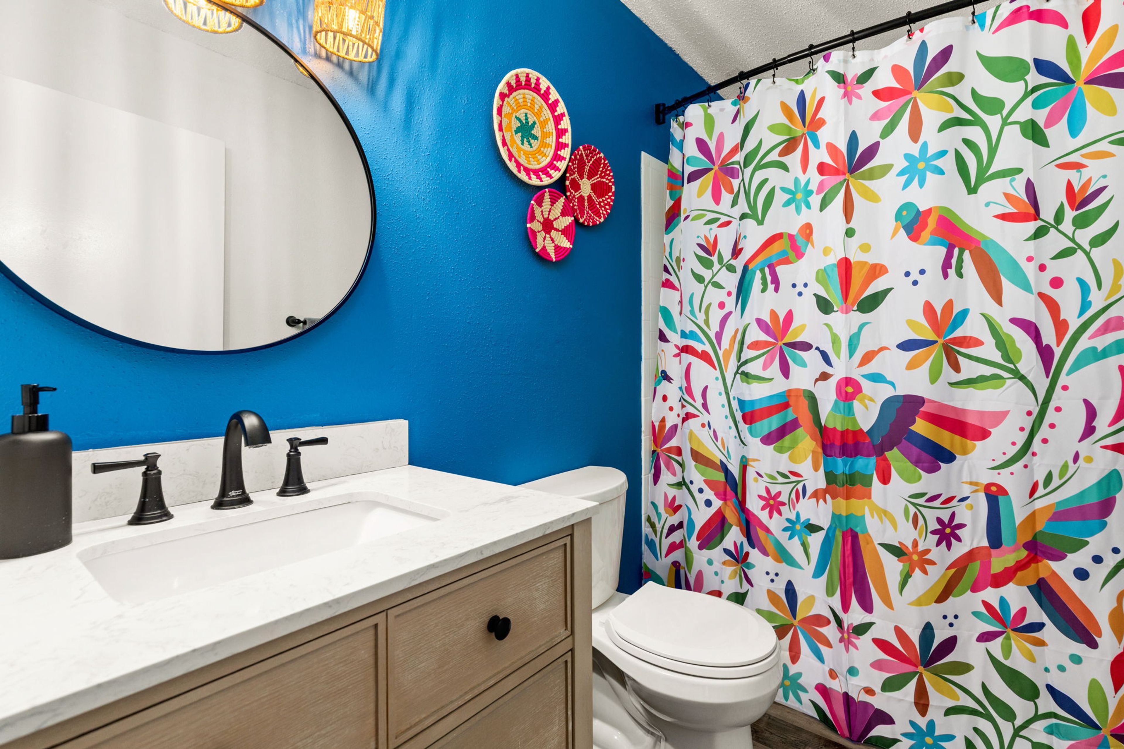 Bathroom | 2nd Floor