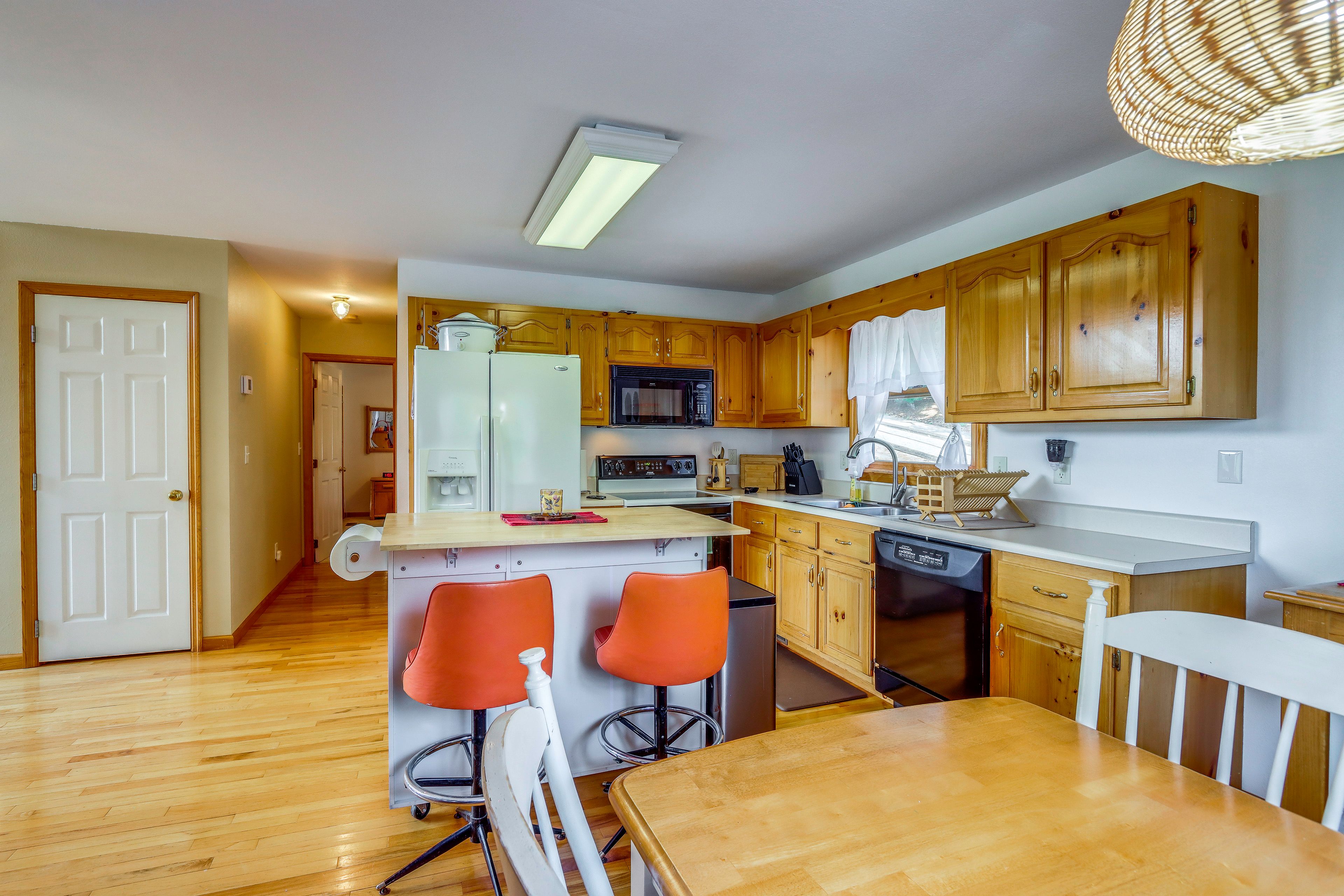 Dining Area | 1st Floor
