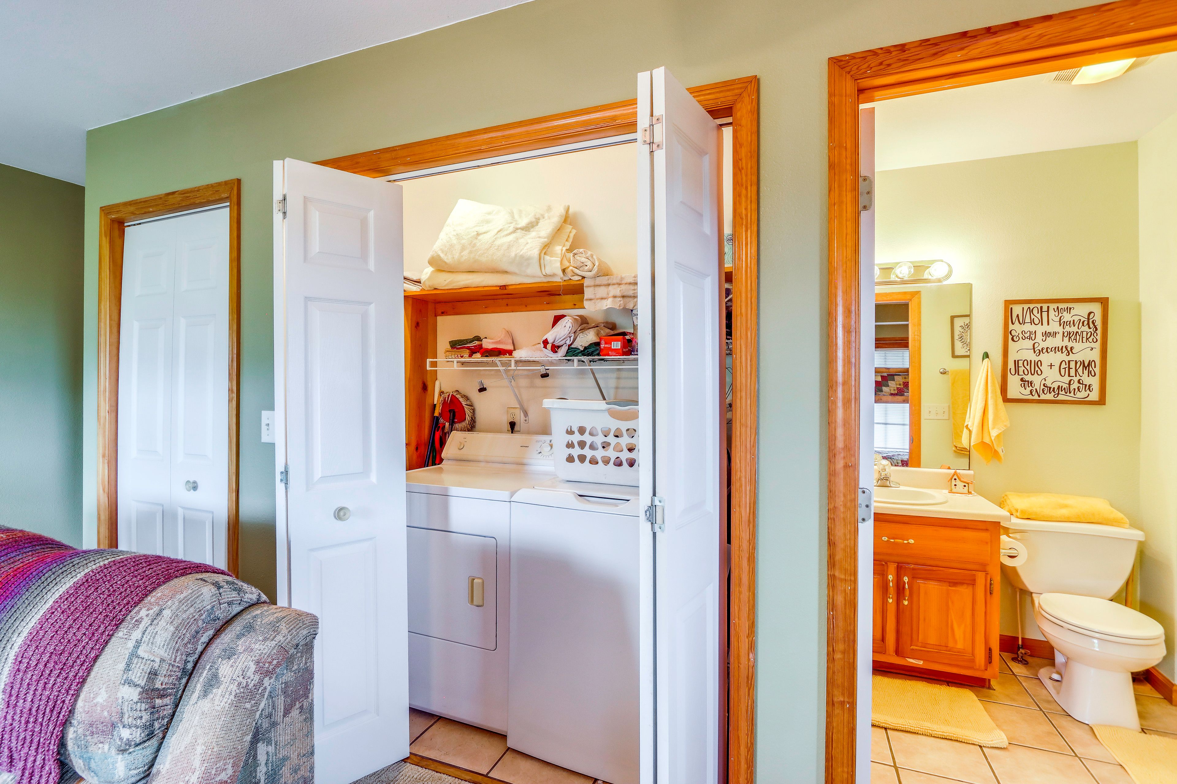 Bathroom | 1st Floor