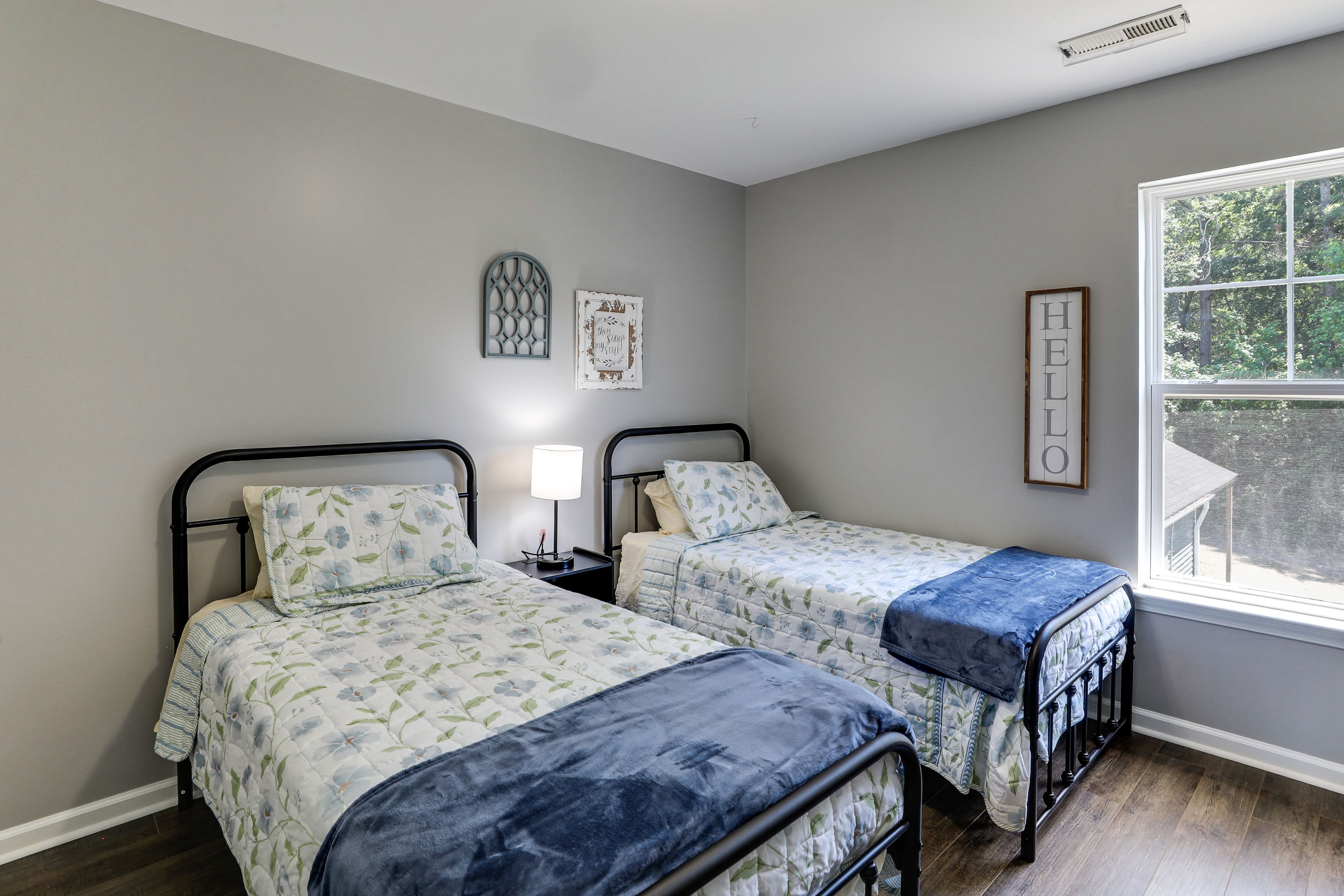 Bedroom 2 | 2 Twin Beds | 2nd Floor
