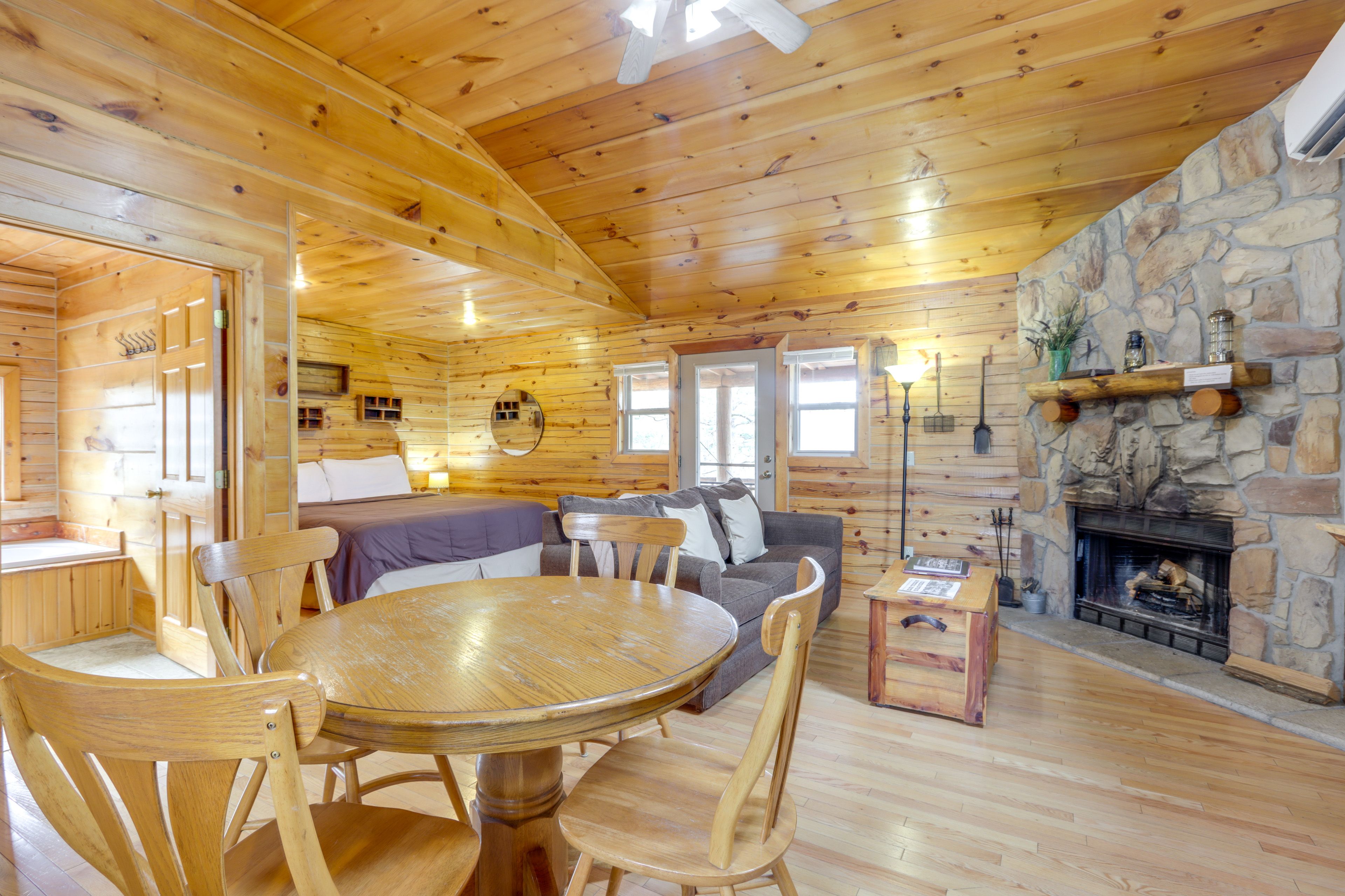 Studio | Living/Dining | Queen Sleeper Sofa