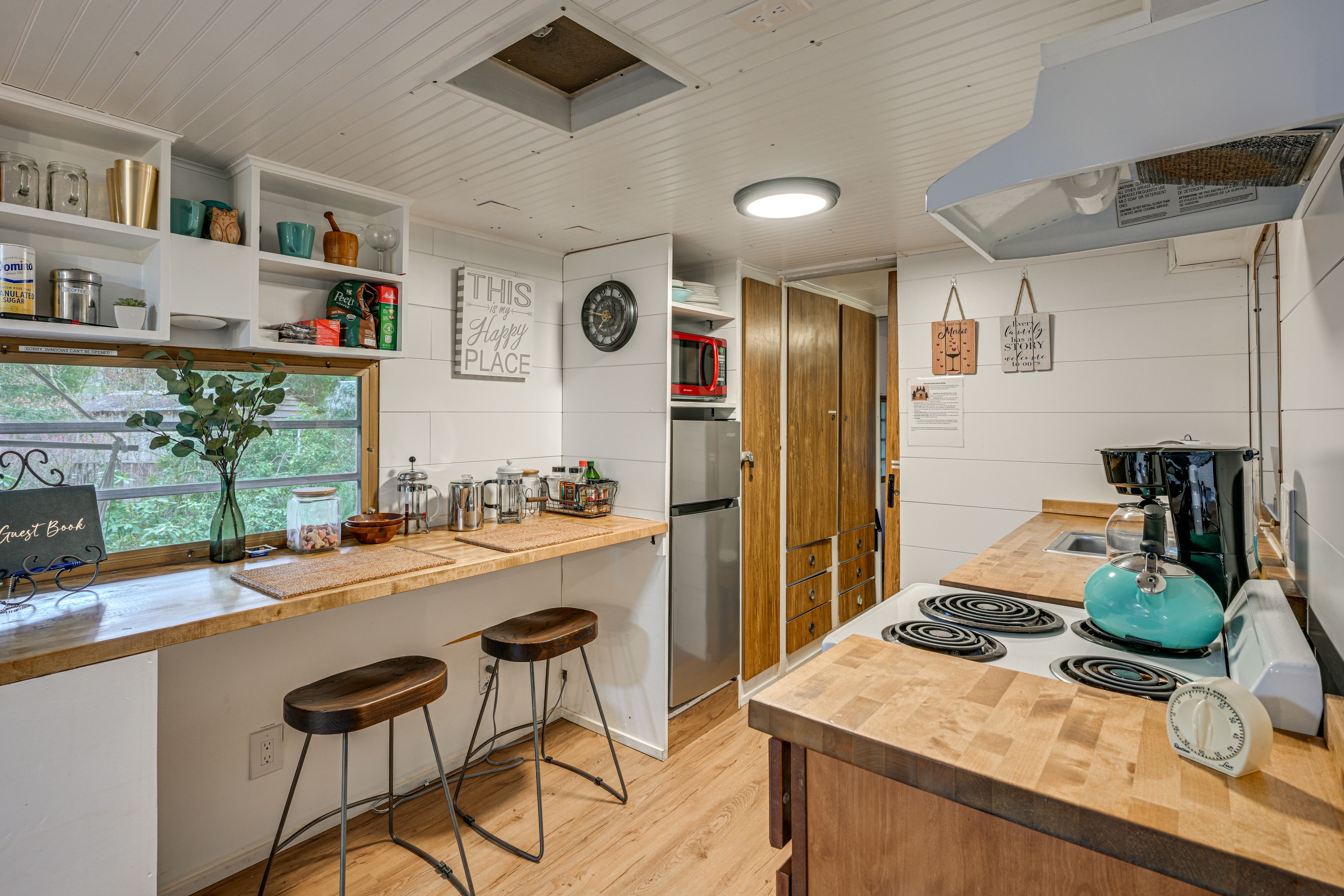 Property Interior (Main Cabin) | Single-Story Cabin