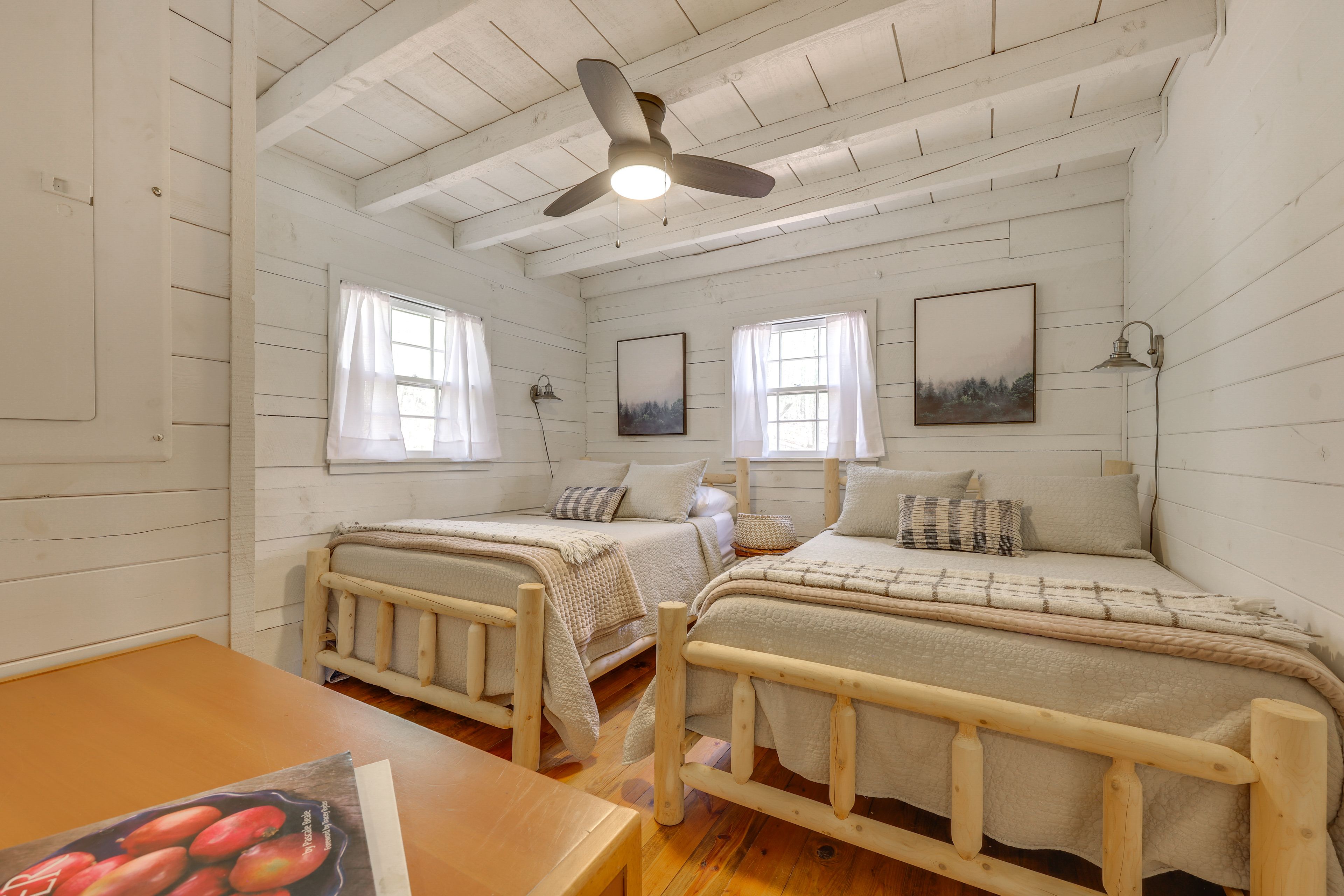 Bedroom 2 | 2 Full Beds