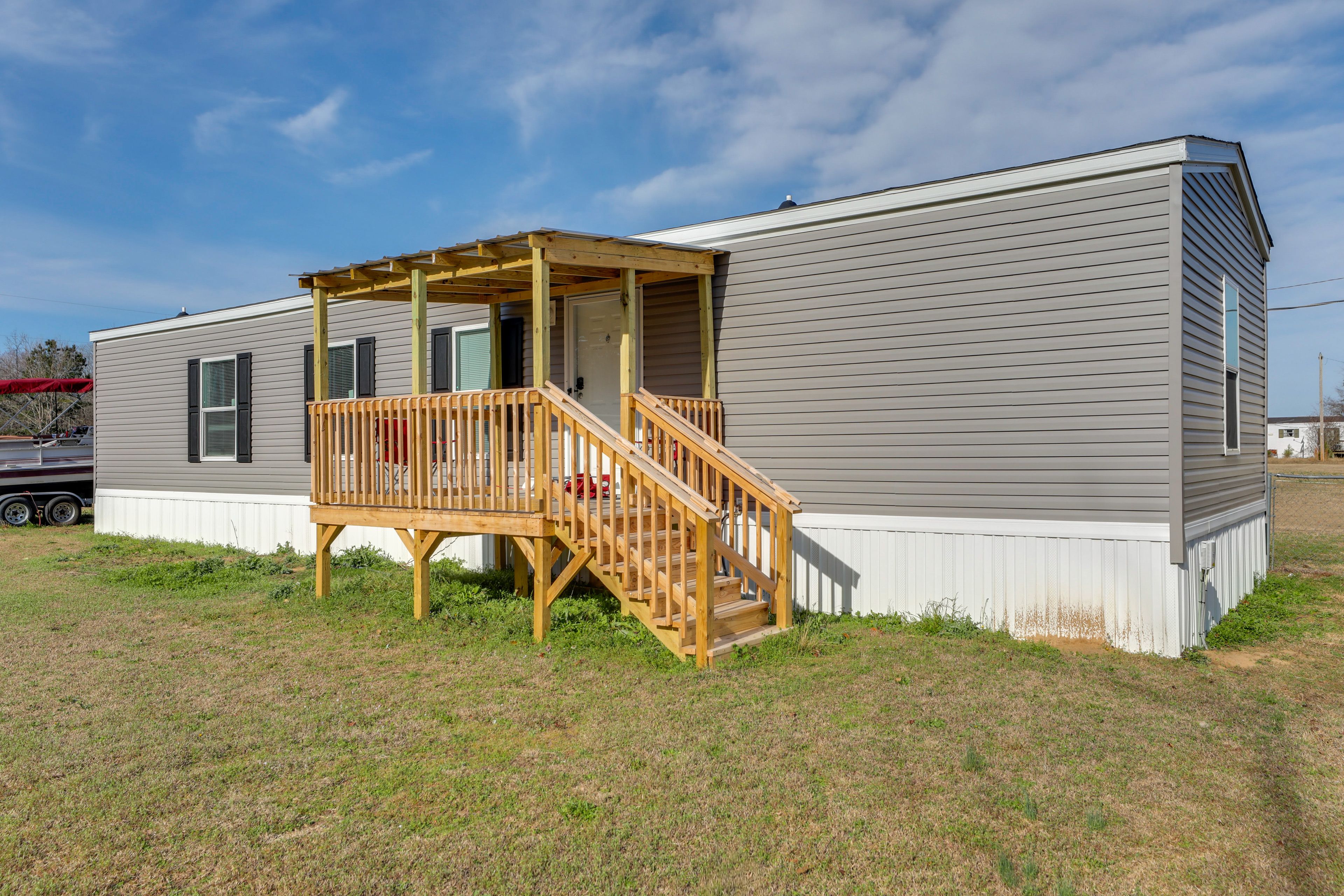 Santee Vacation Rental | 2BR | 2BA | 900 Sq Ft