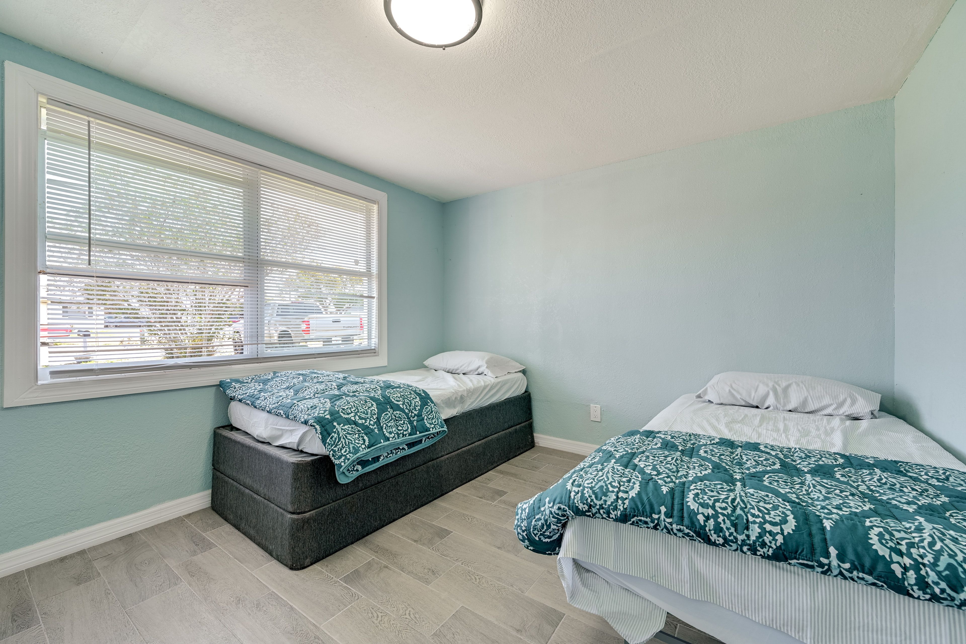 Bedroom 3 | 2 Twin Beds