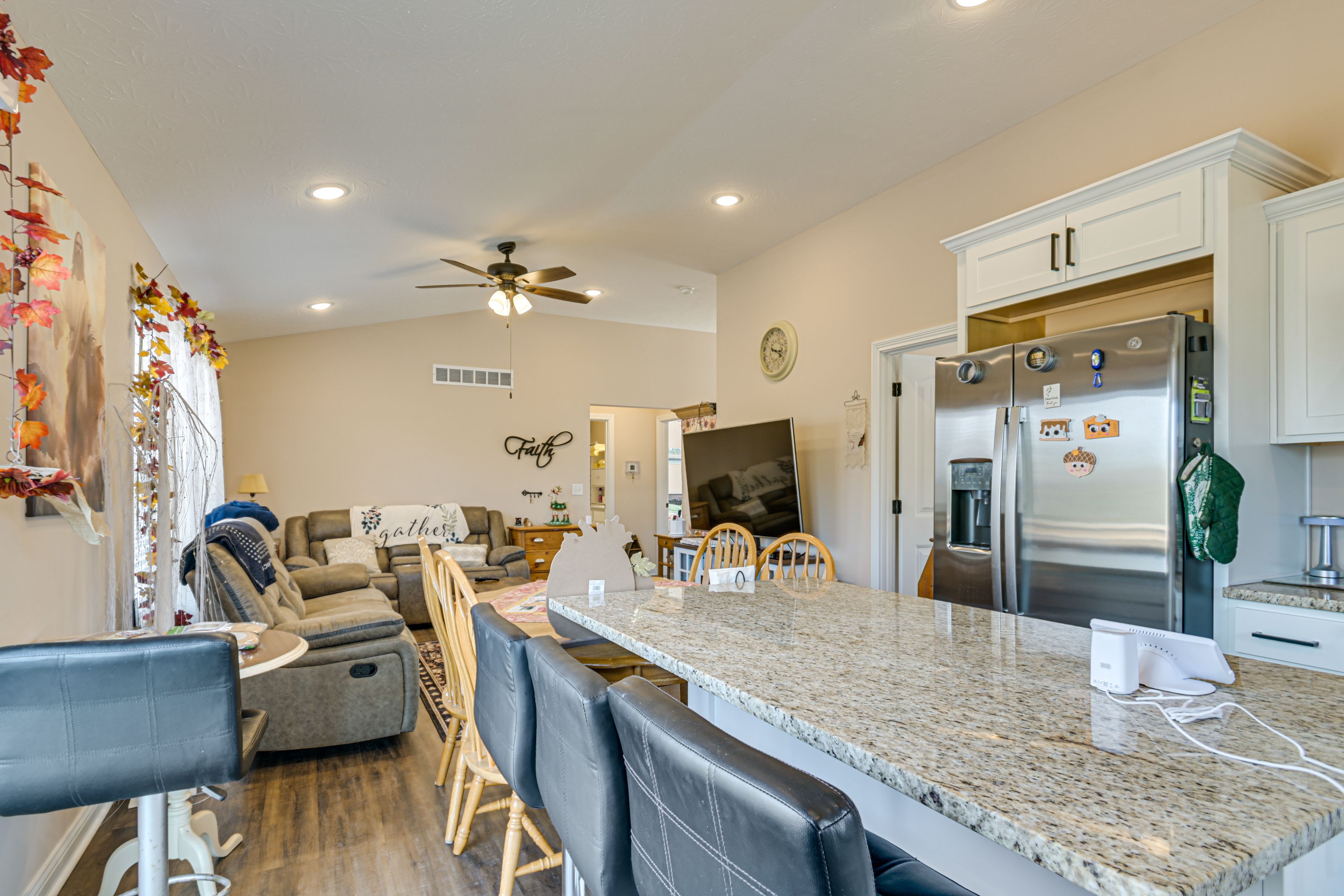 Kitchen | Dining Area | Coffee Maker | Cooking Basics