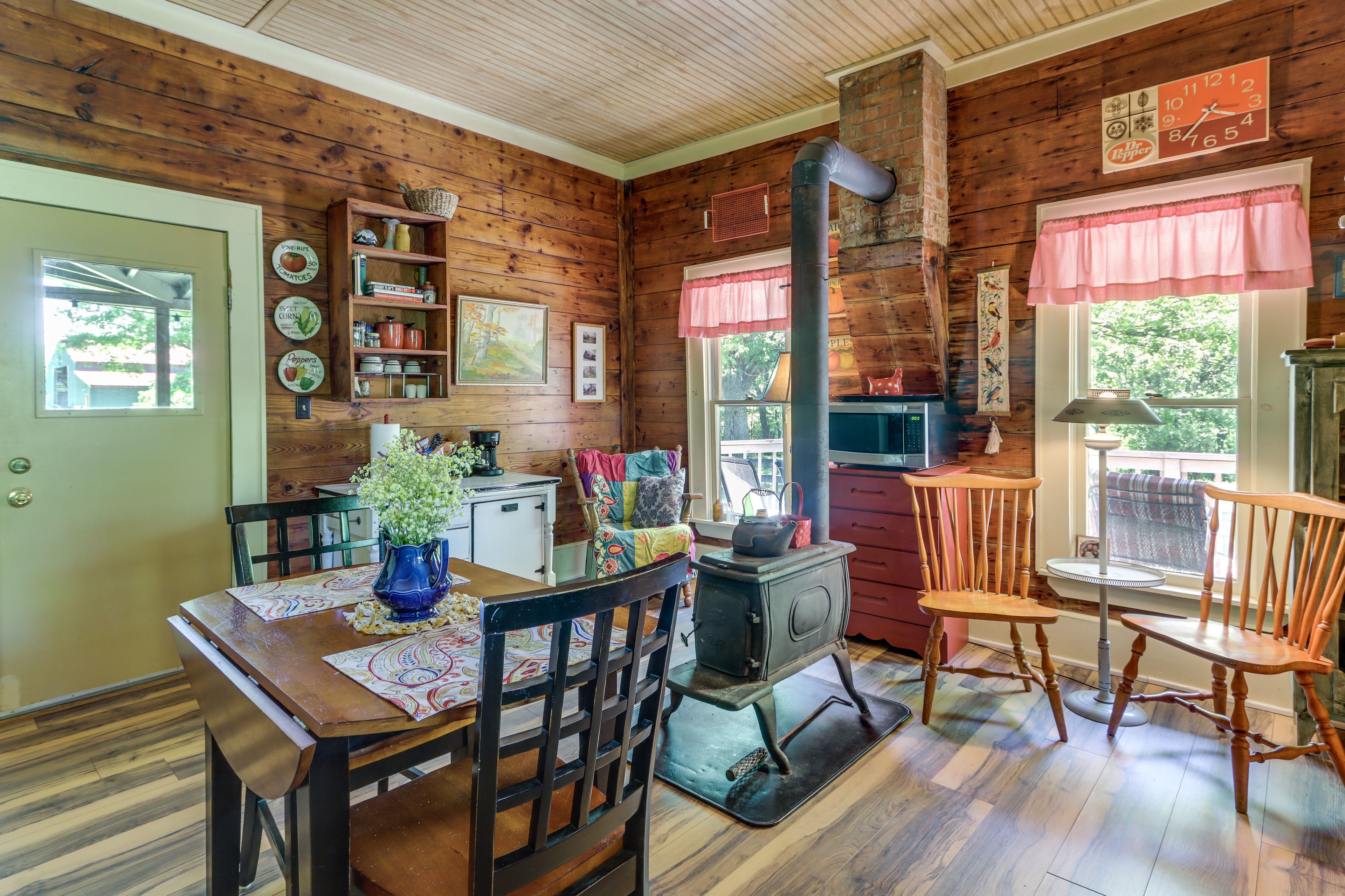 Dining Area | Dishes & Flatware Provided | Wood Stove