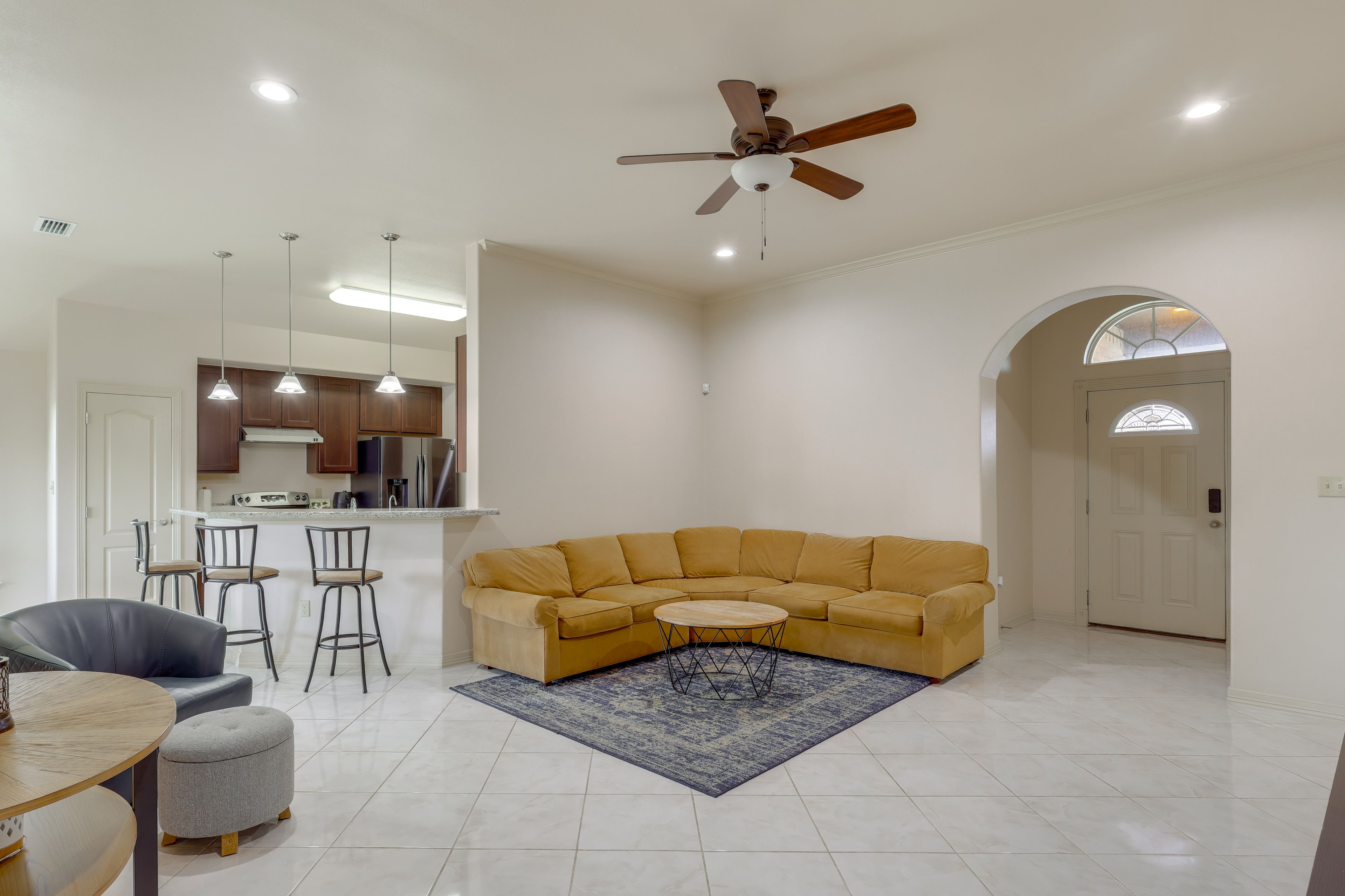 Brownsville Vacation Rental | 3BR | 2BA | 1,749 Sq Ft