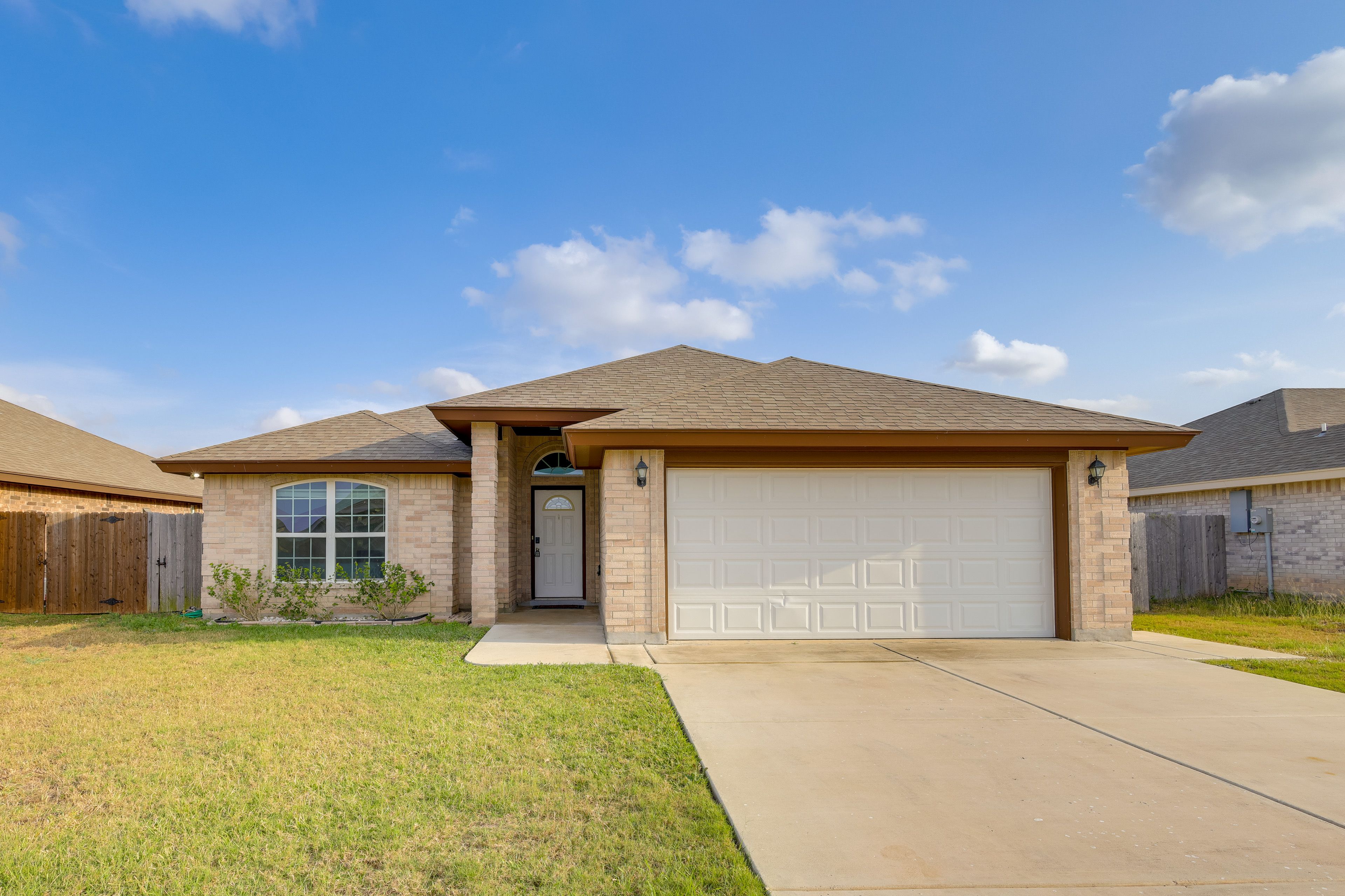 Property Exterior | Driveway (2 Vehicles) | Free Street Parking