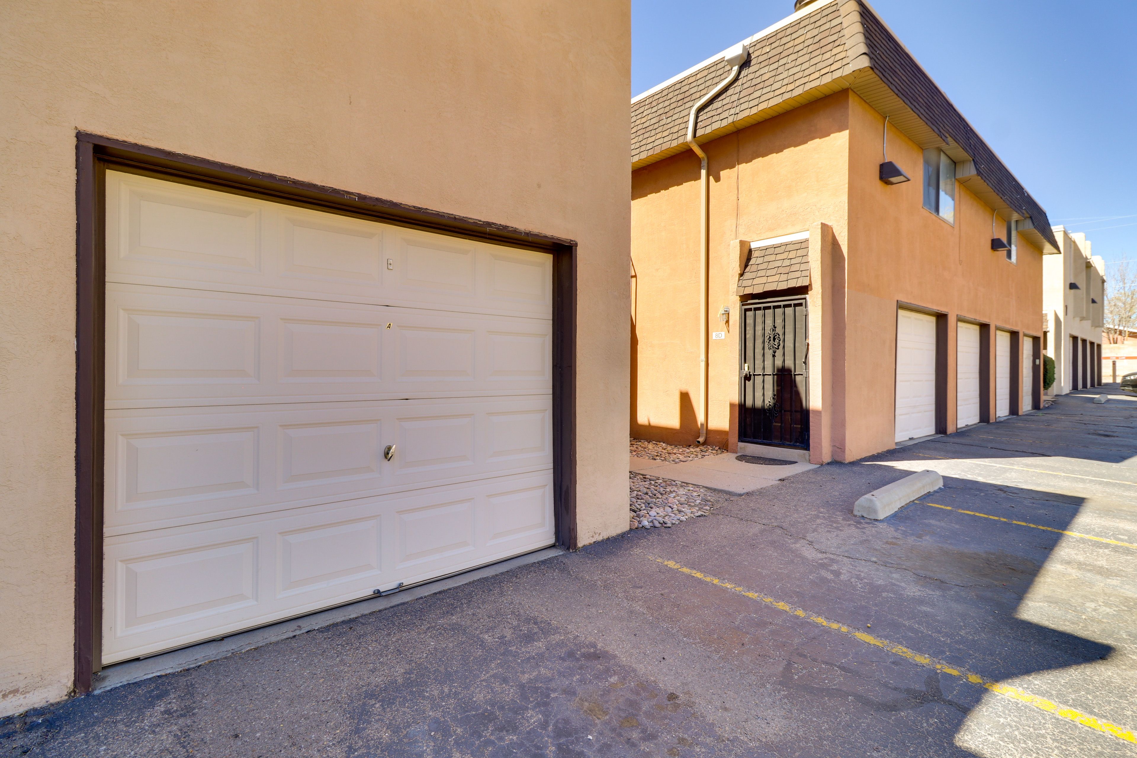 Parking | Garage (1 Vehicle) | Driveway (1 Vehicle)