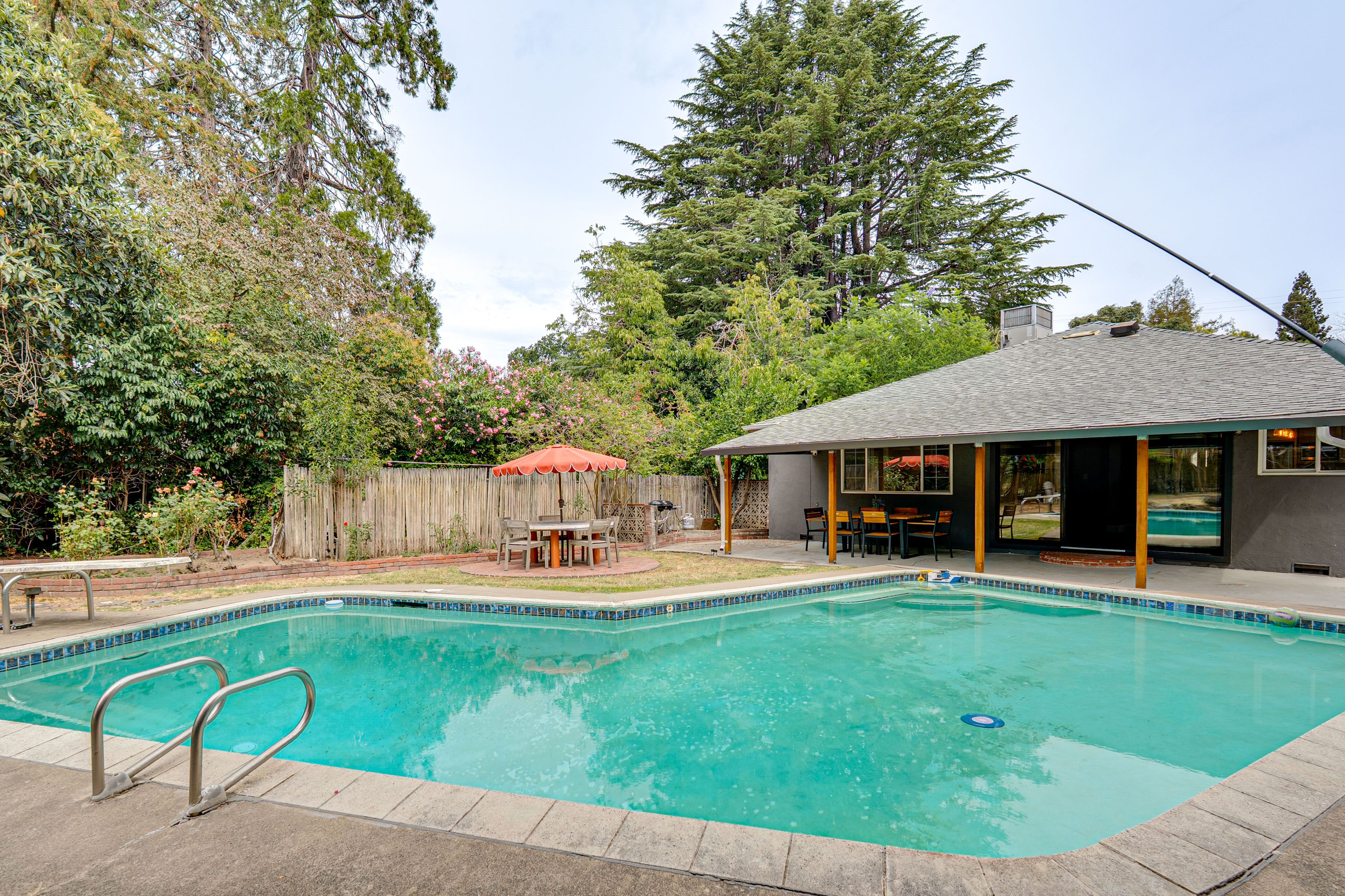 Sacramento Vacation Rental | 3BR | 2BA | 1,486 Sq Ft