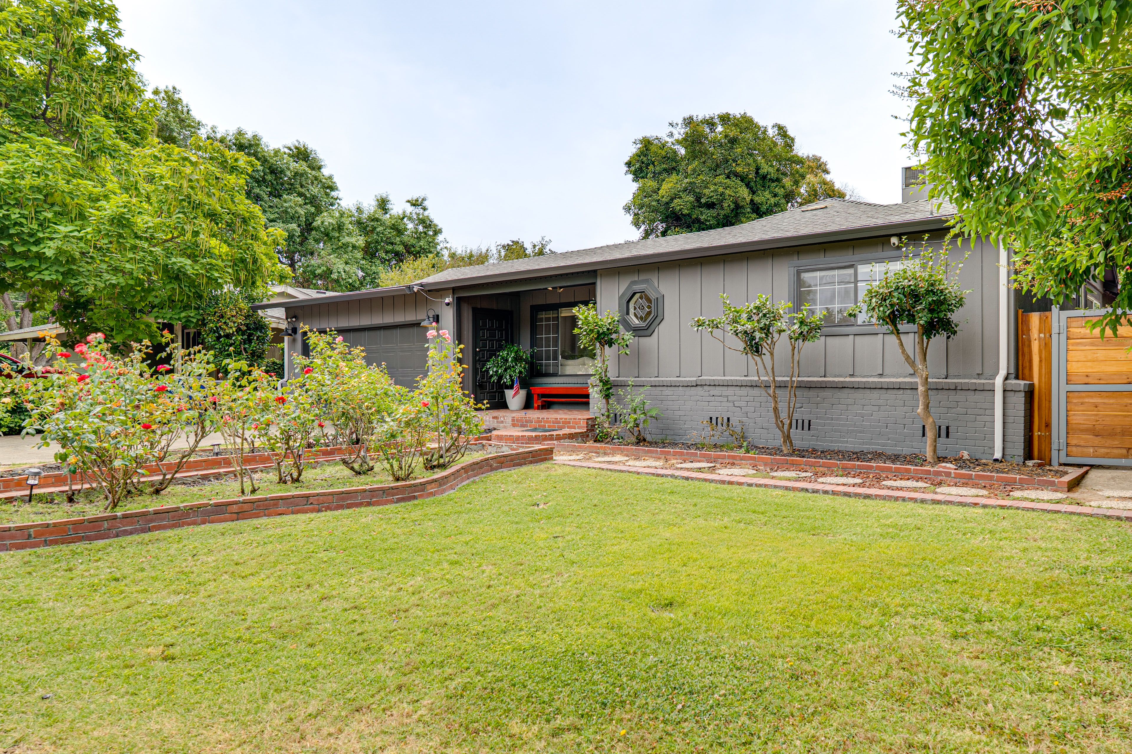 Front Exterior | 2 Steps to Access
