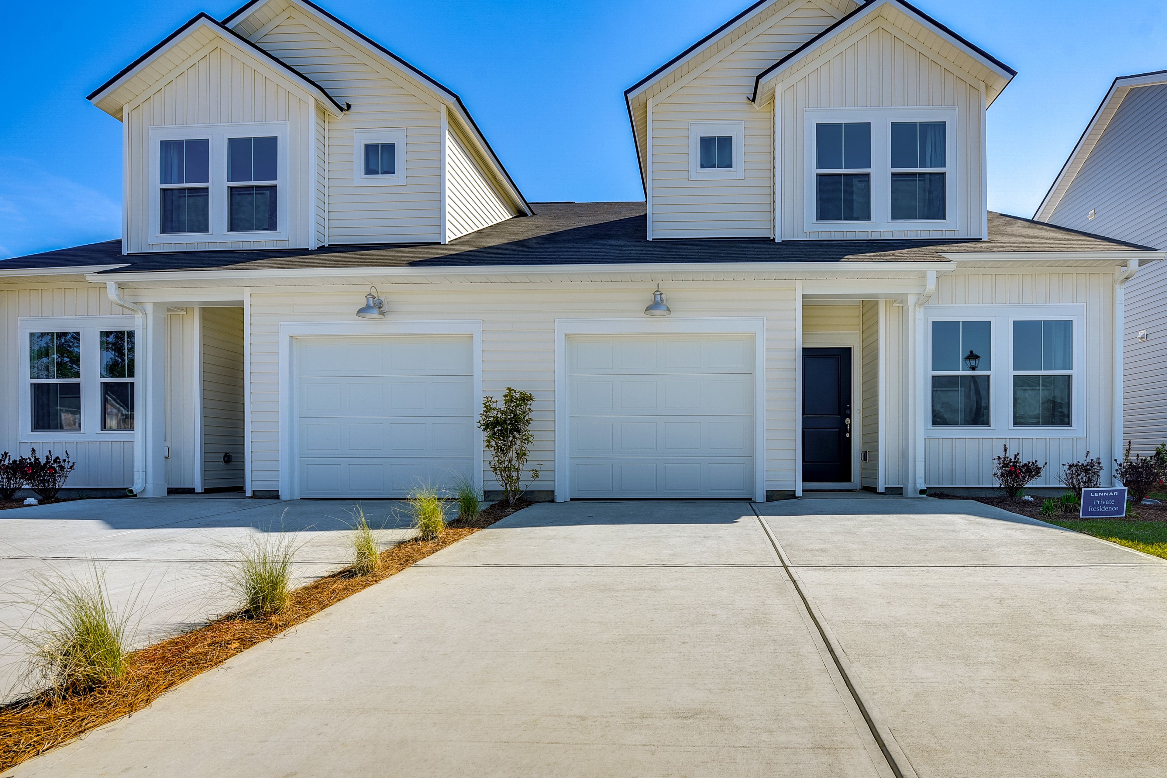 Parking | Garage (1 Vehicle) | Driveway (2 Vehicles) | Free Street