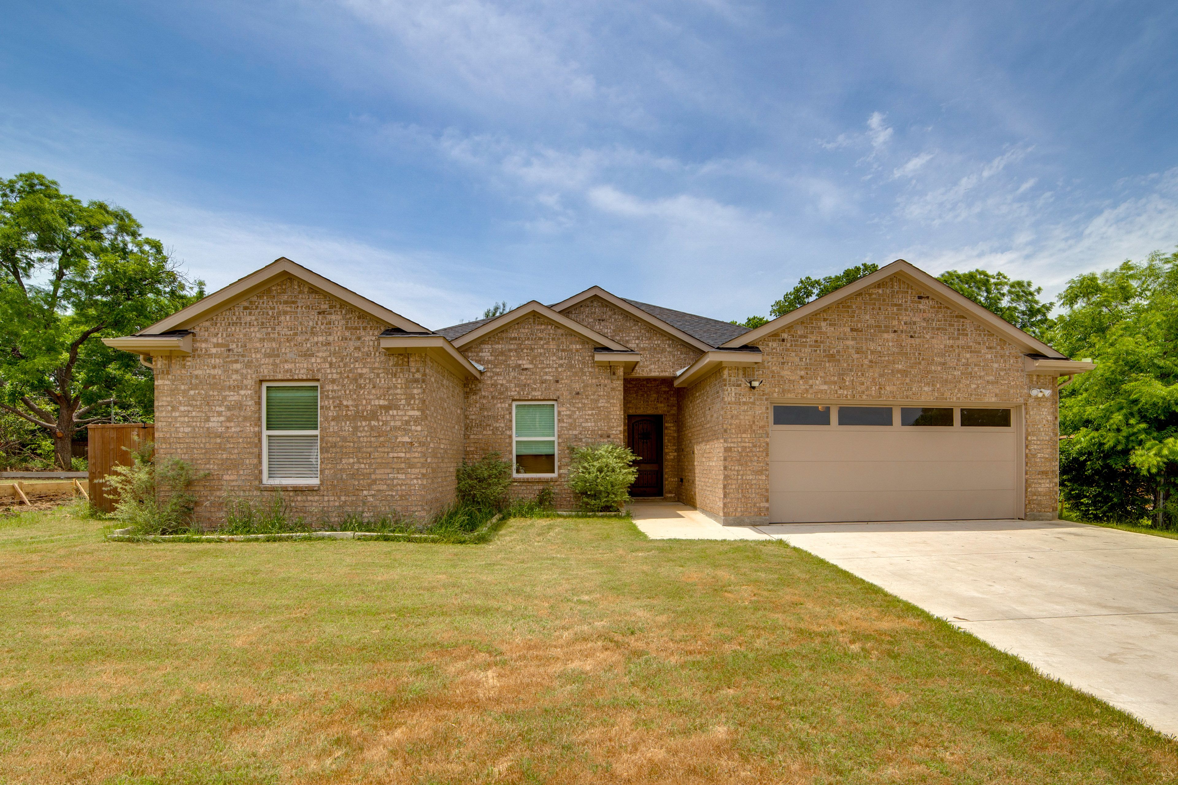 Property Exterior | Single-Story Home