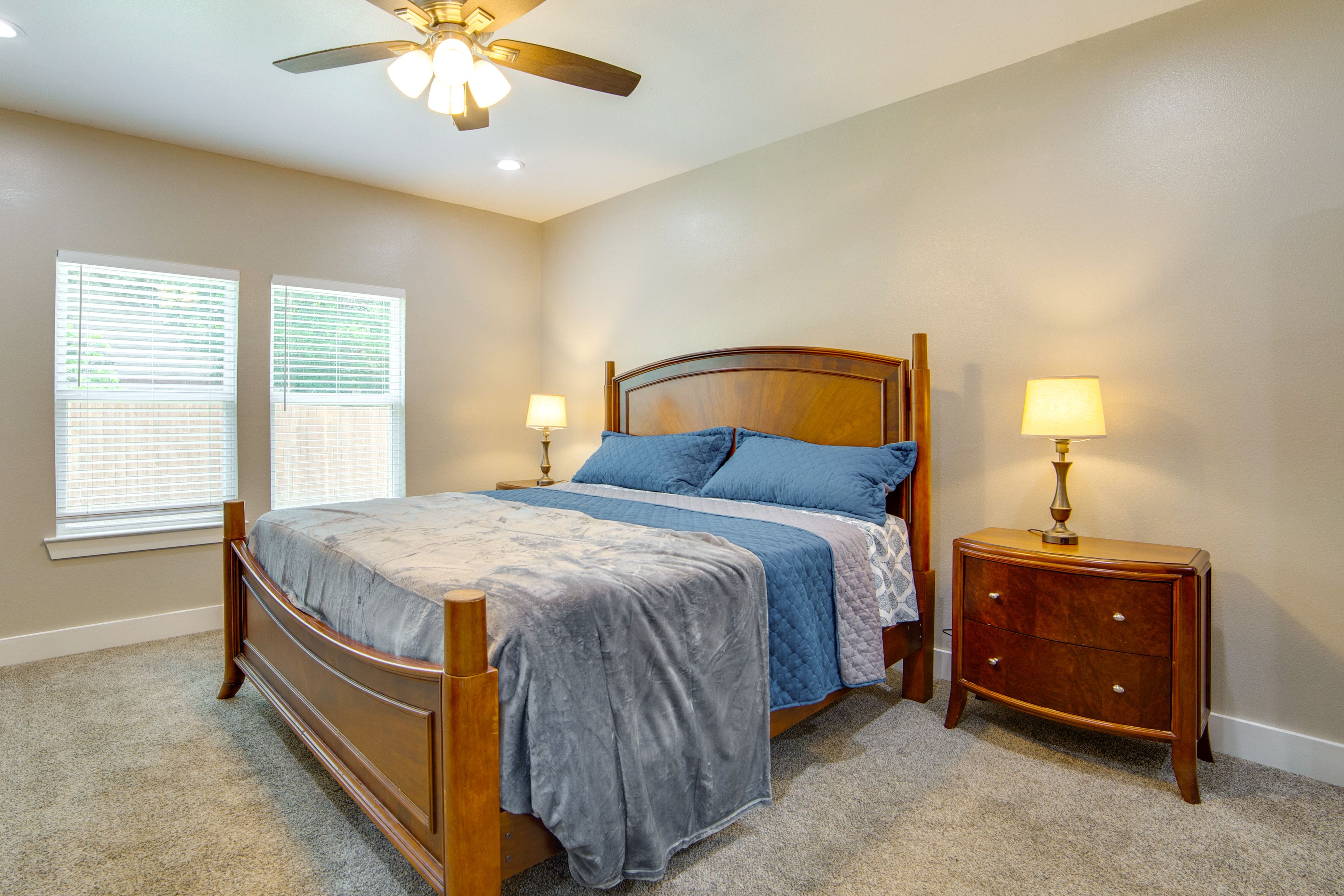 Bedroom 1 | King Bed