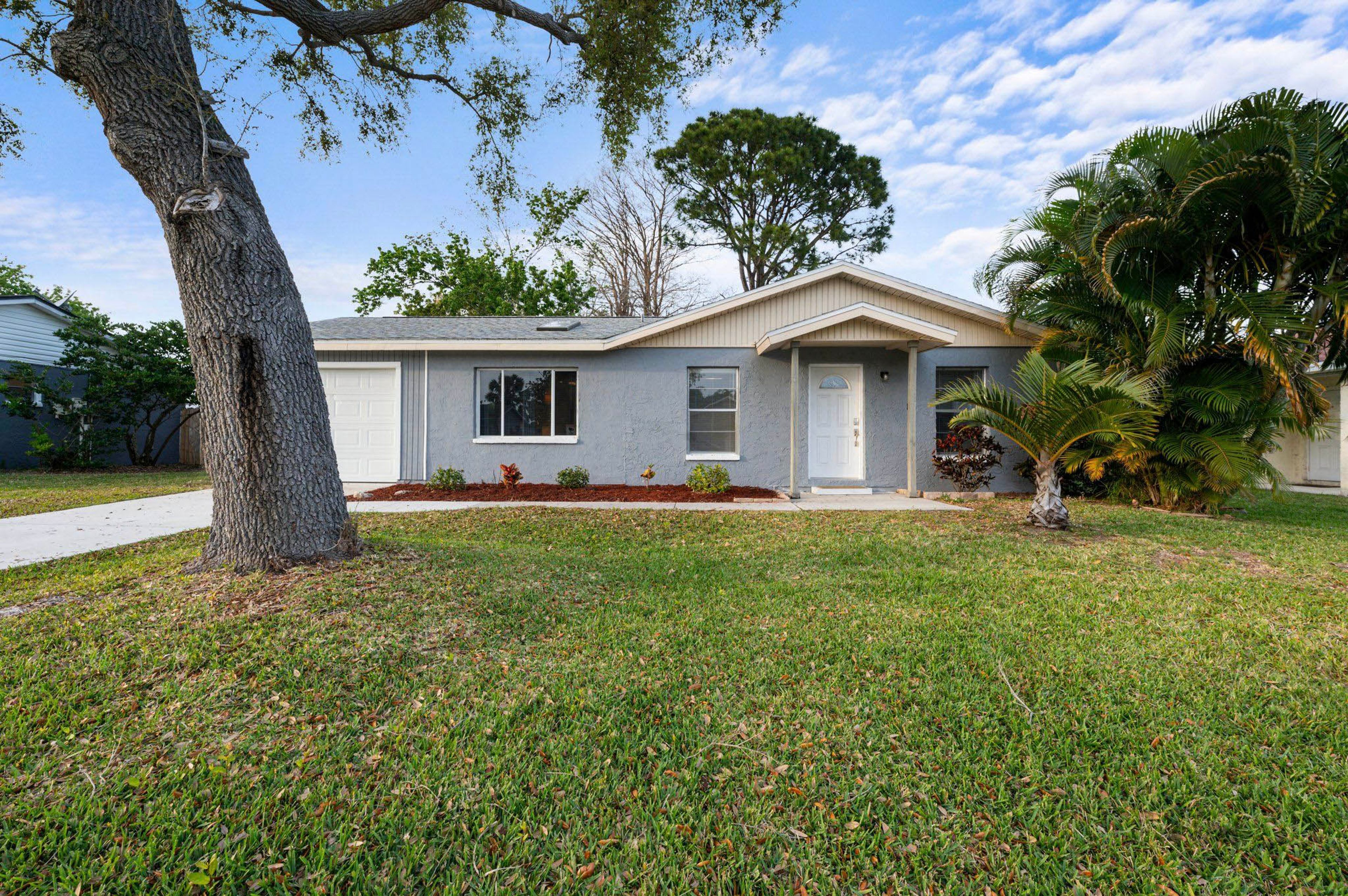 Property Exterior | Boat/Trailer Parking Allowed