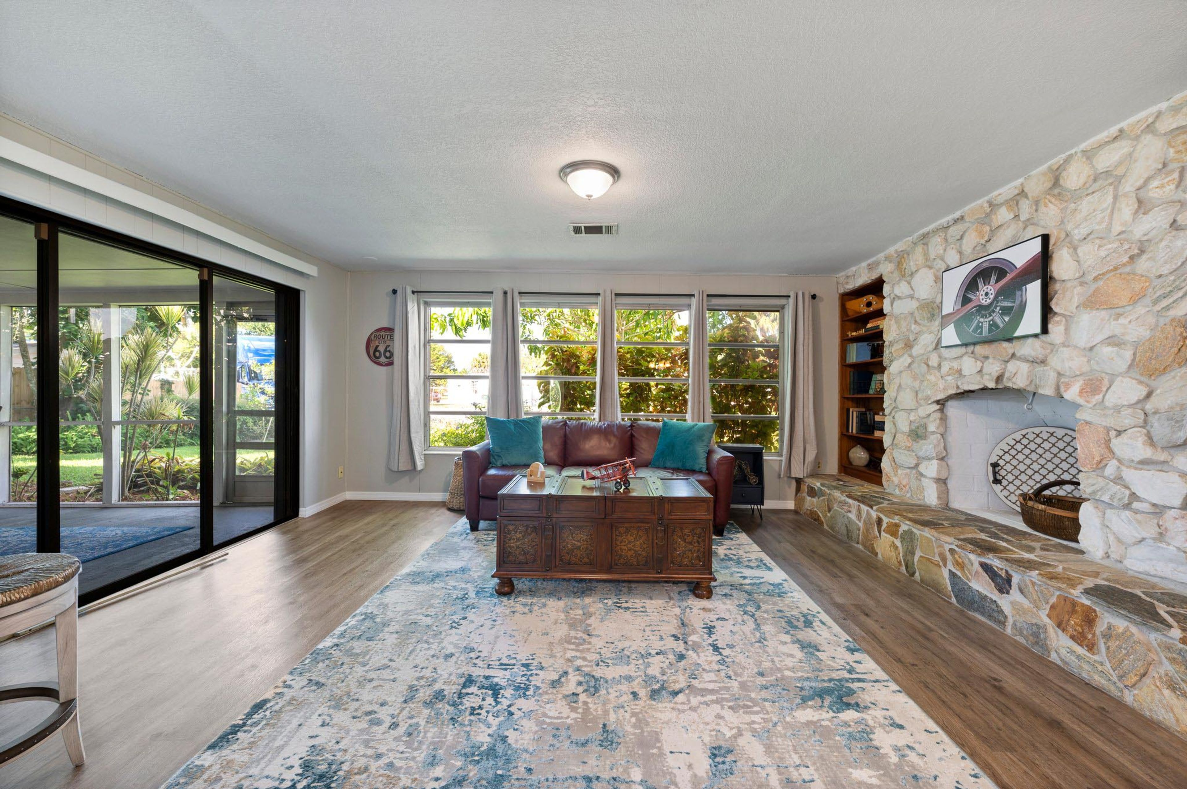 Family Room | Full Sleeper Sofa