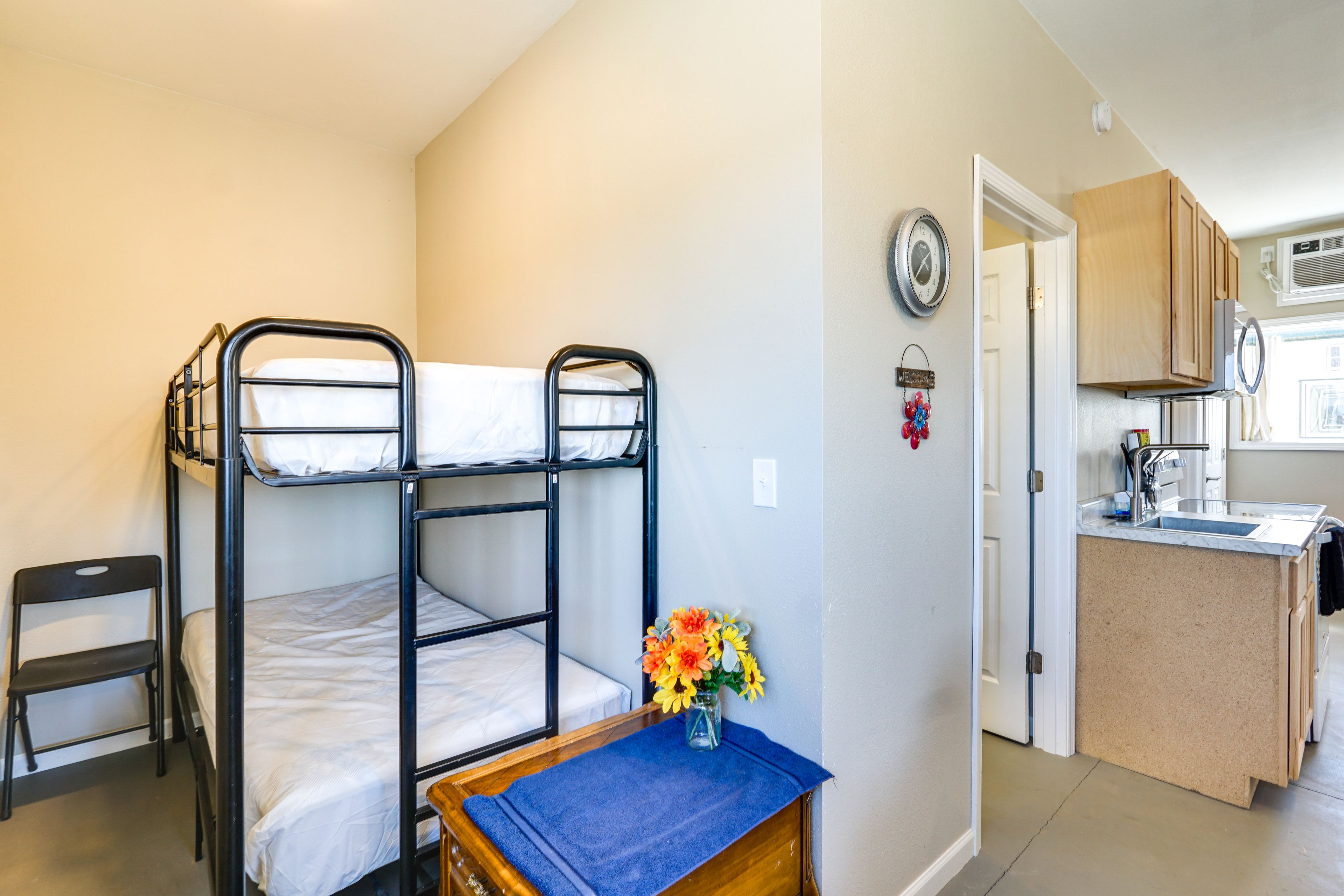 Studio | Twin Bunk Bed