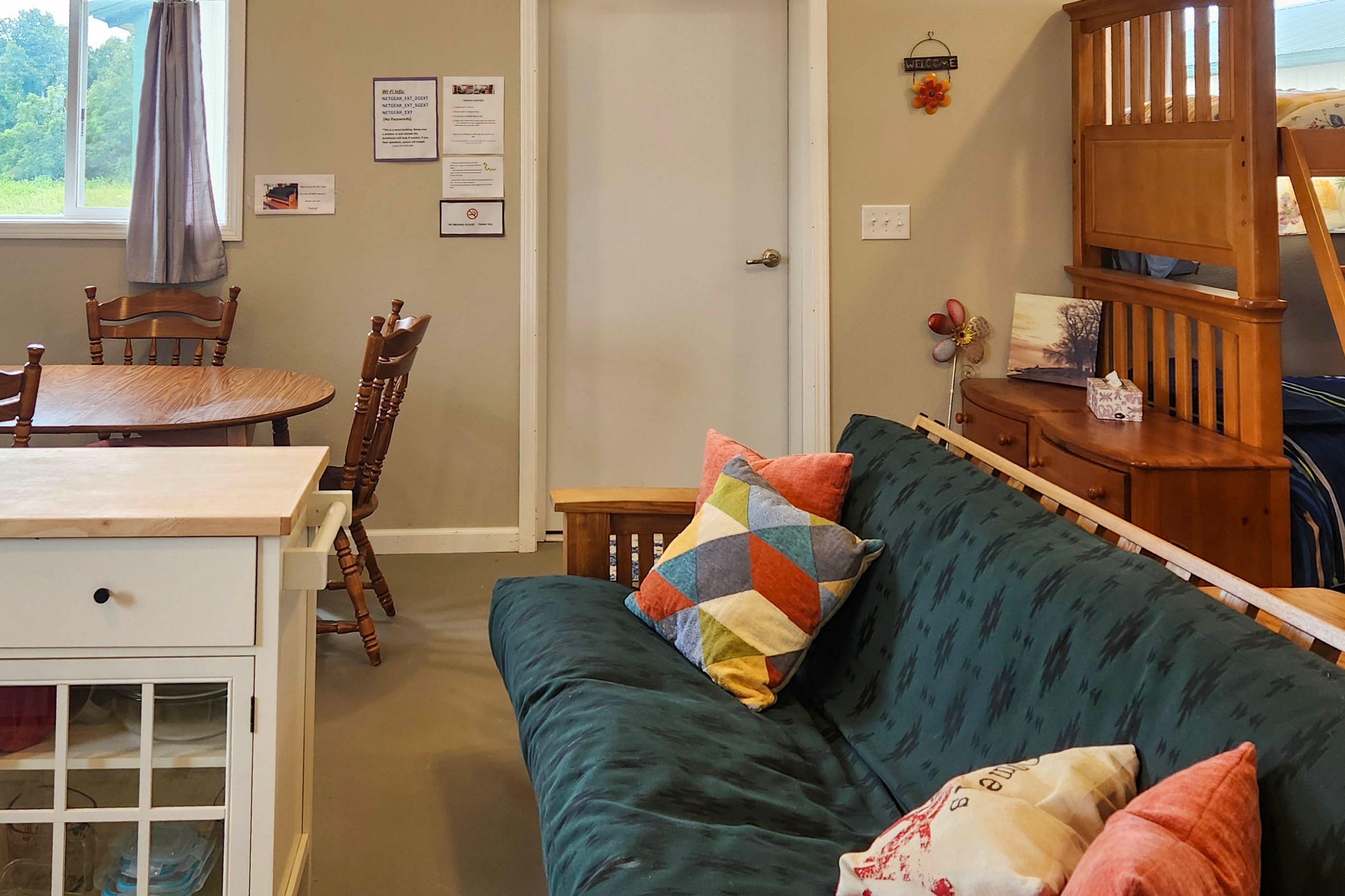 Studio | Full Futon