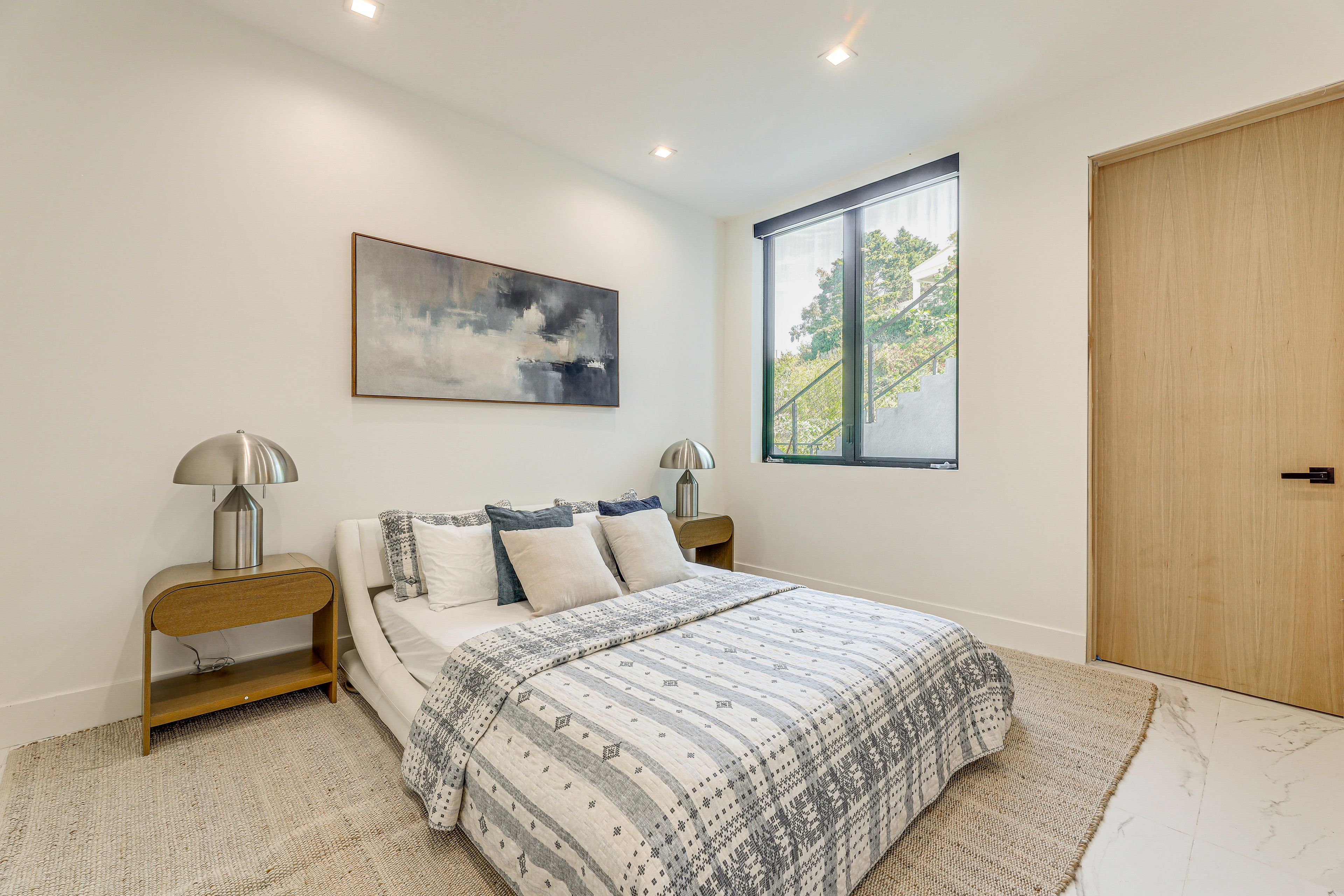 Bedroom 4 | Queen Bed | Middle Floor