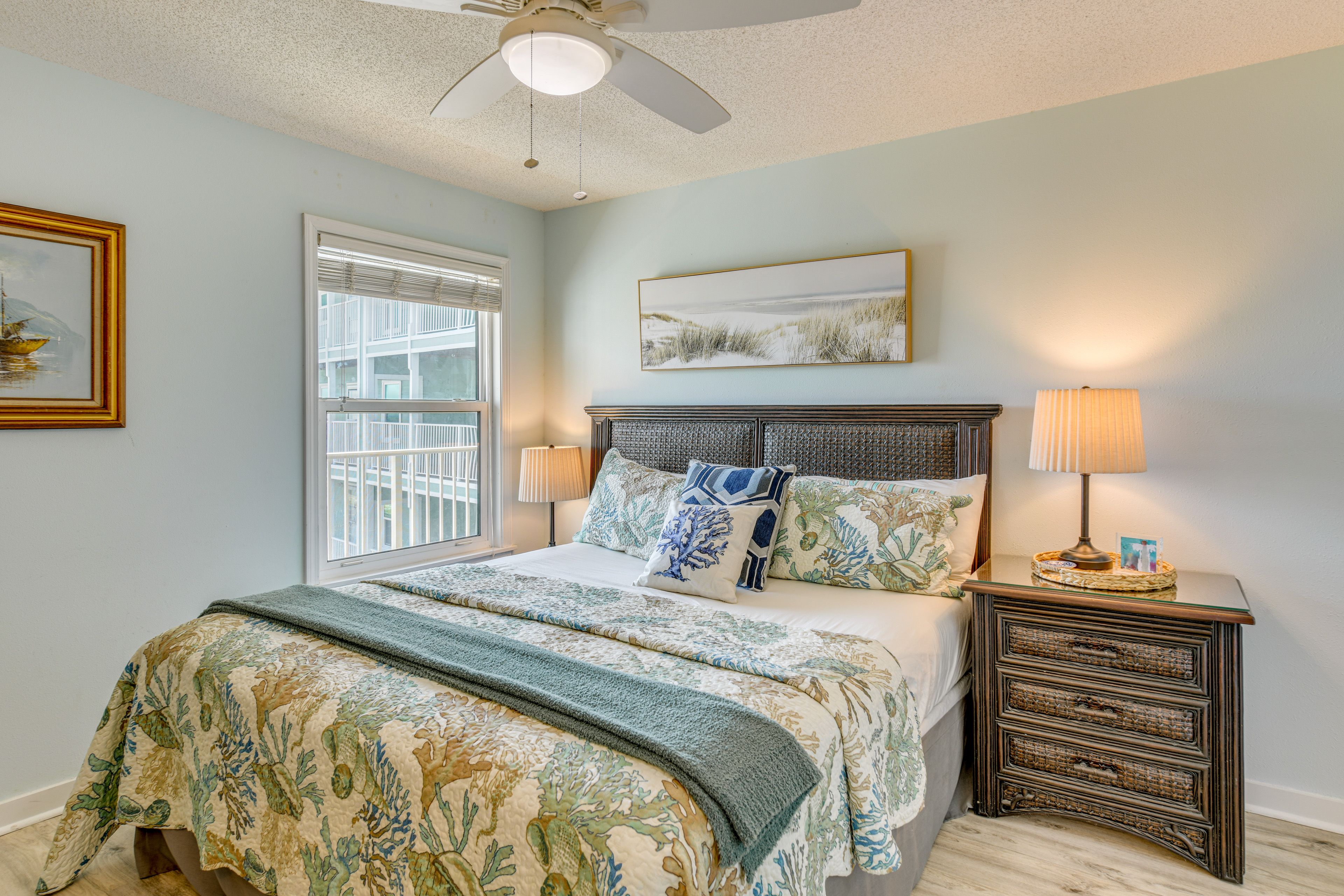 Bedroom 1 | King Bed