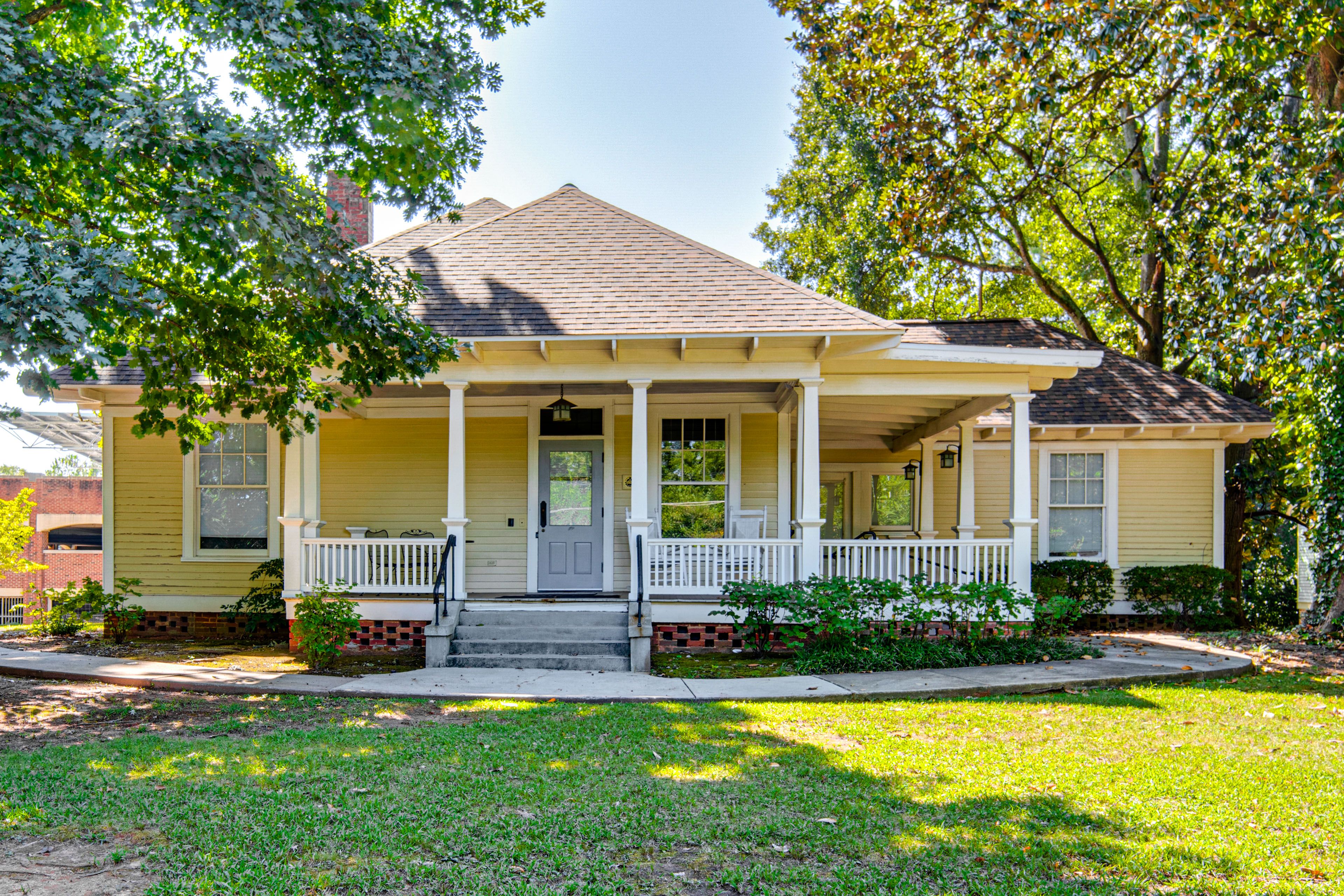 Decatur Vacation Rental | 3BR | 1.5BA | 2,908 Sq Ft