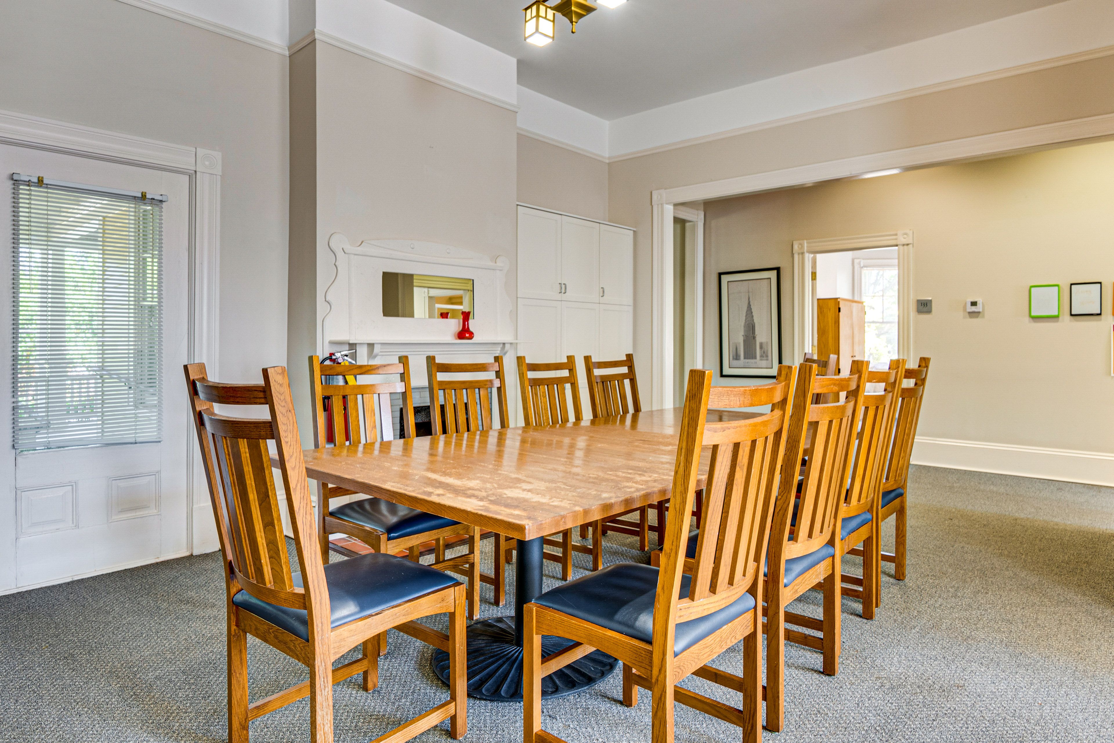 Dining Room | Dishes & Flatware Provided