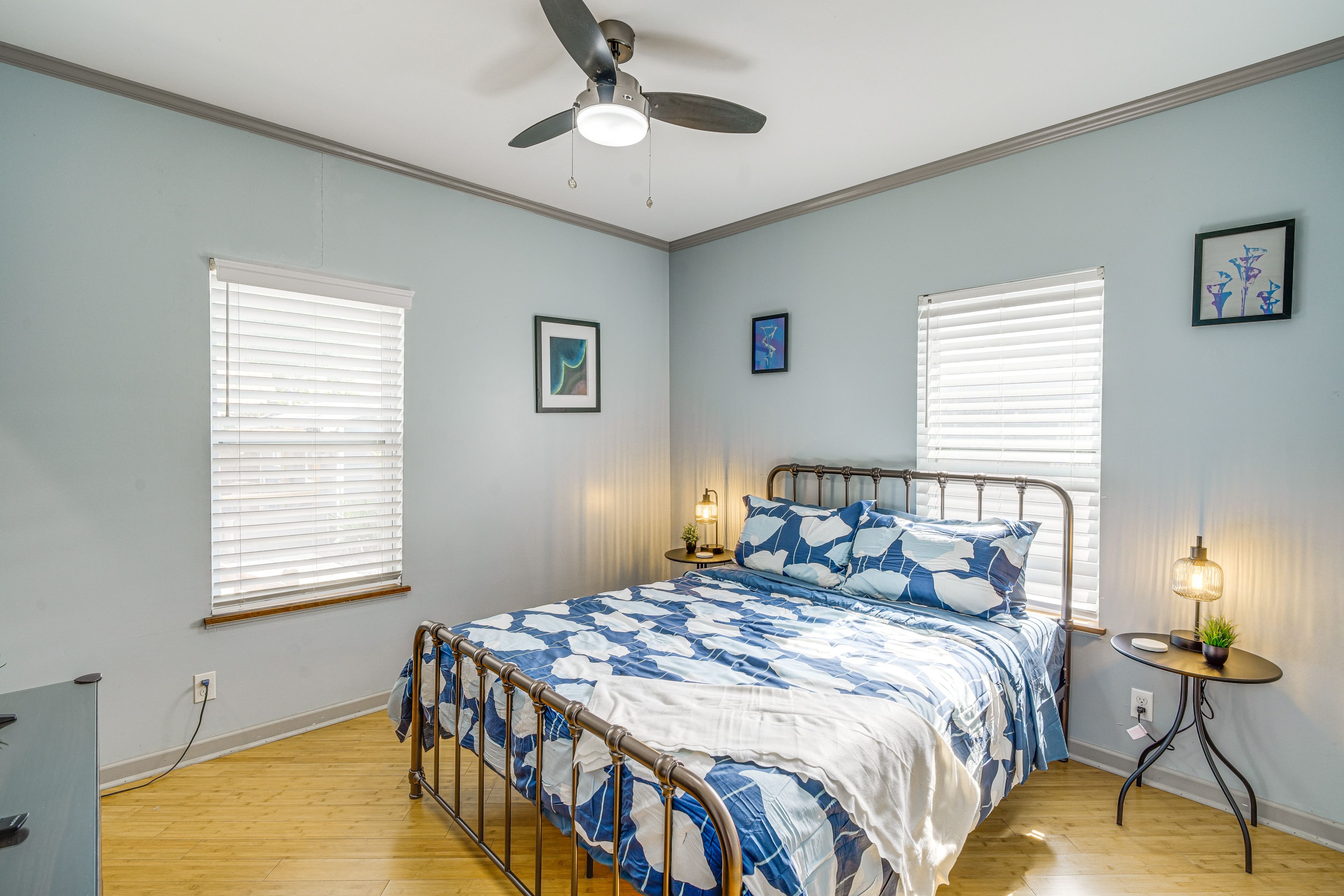 Bedroom 2 | Queen Bed