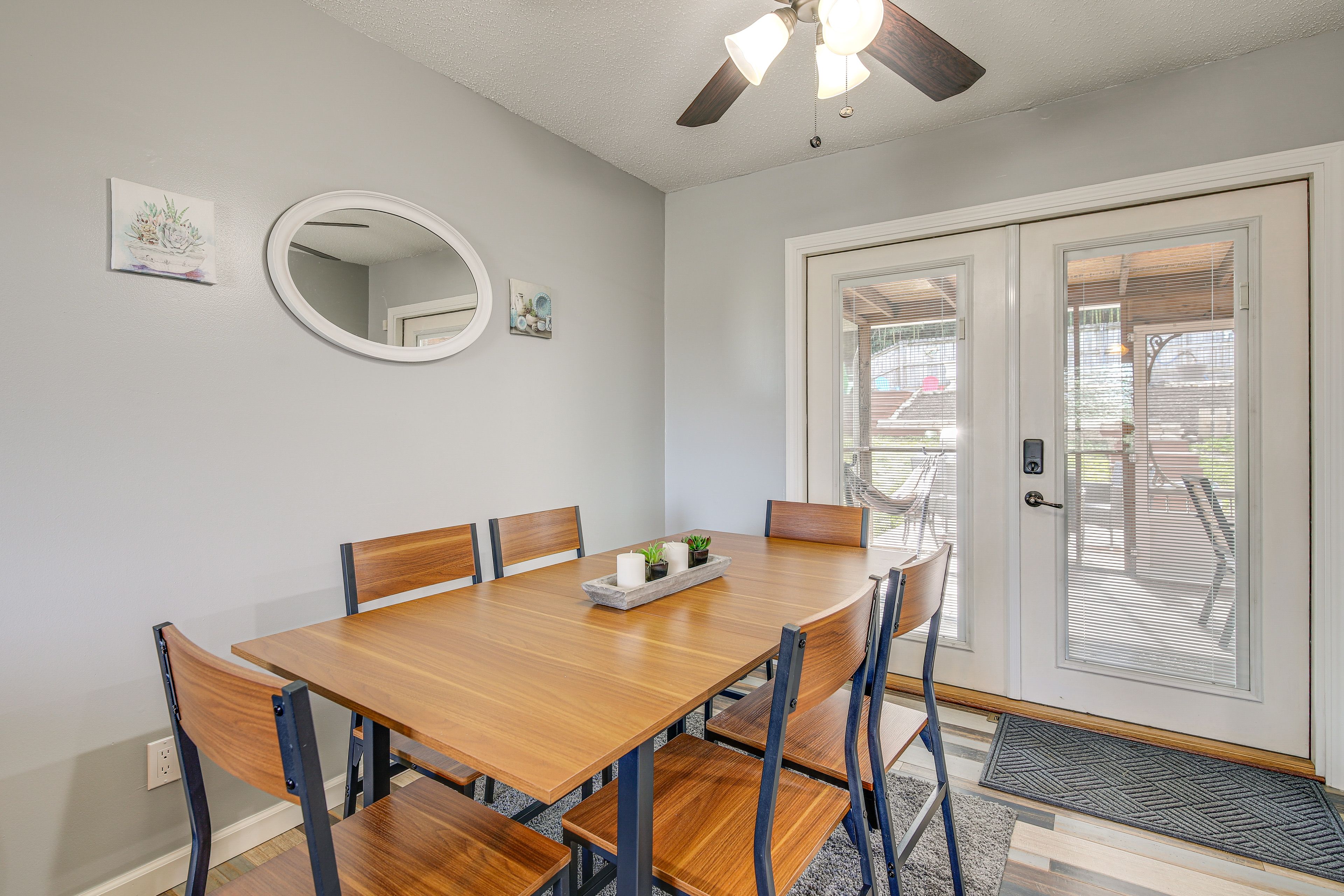 Dining Area | Upper Level