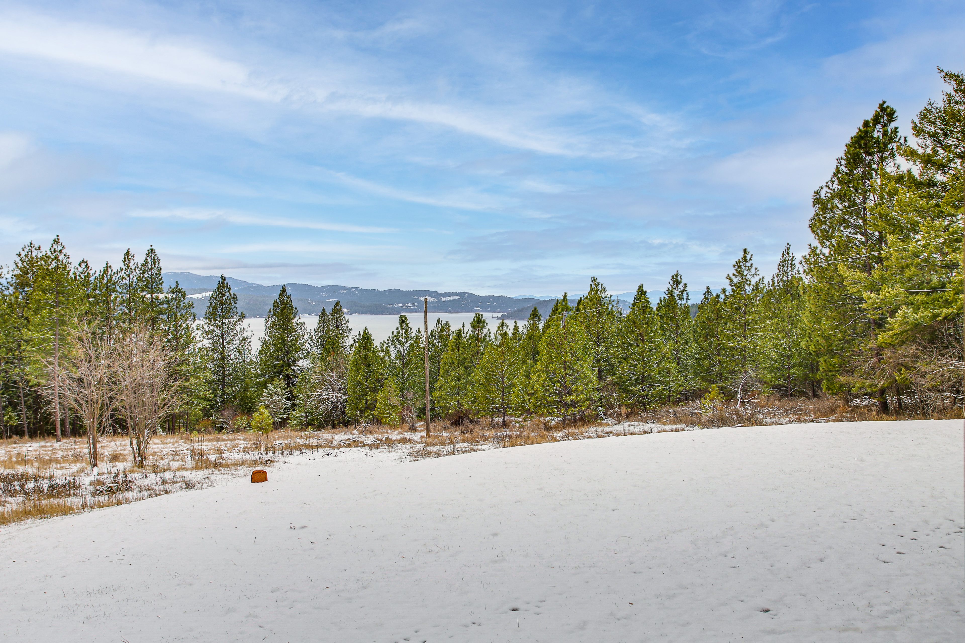 Lake & Mountain Views