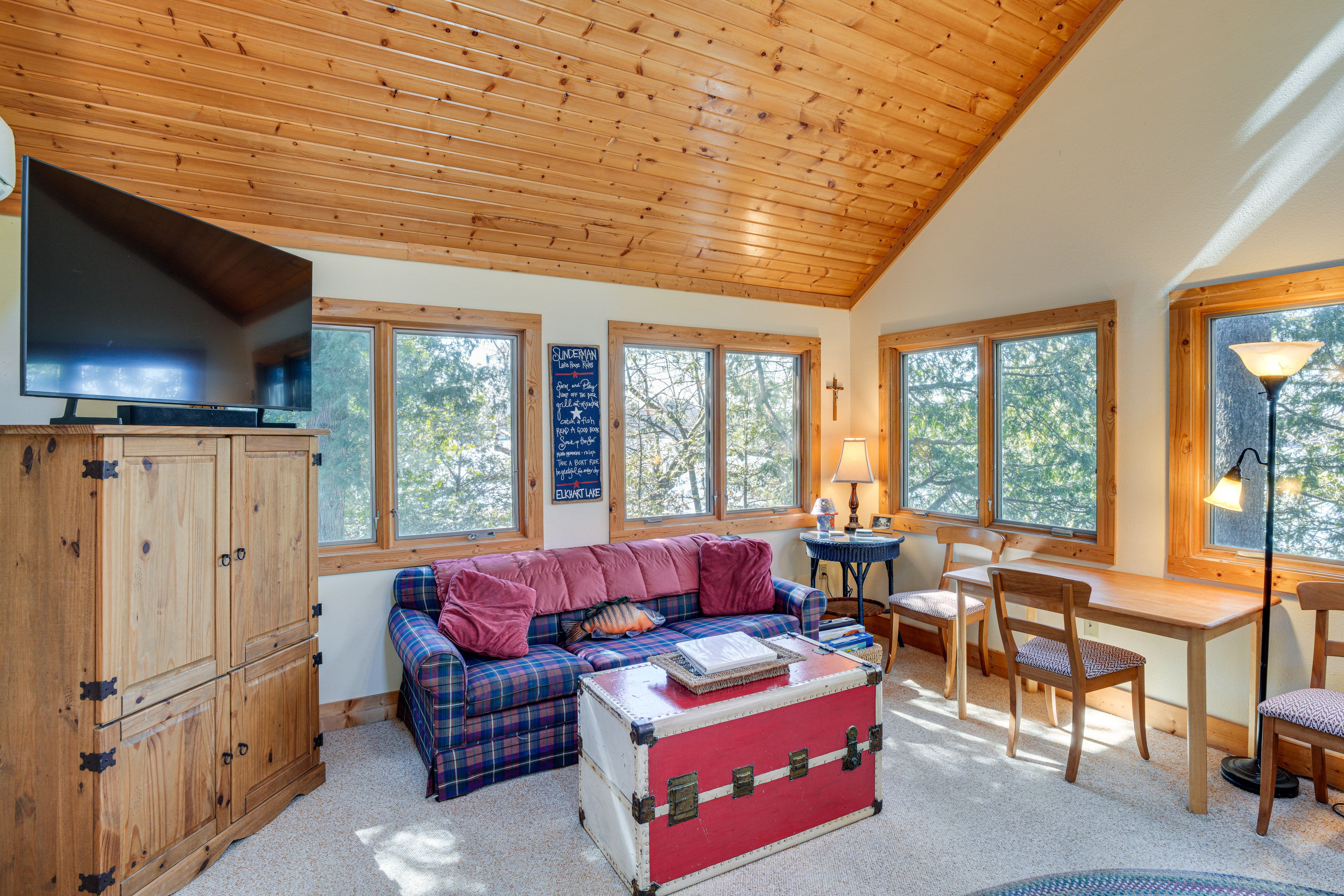 Living Room | 3rd Floor | Sleeper Sofa