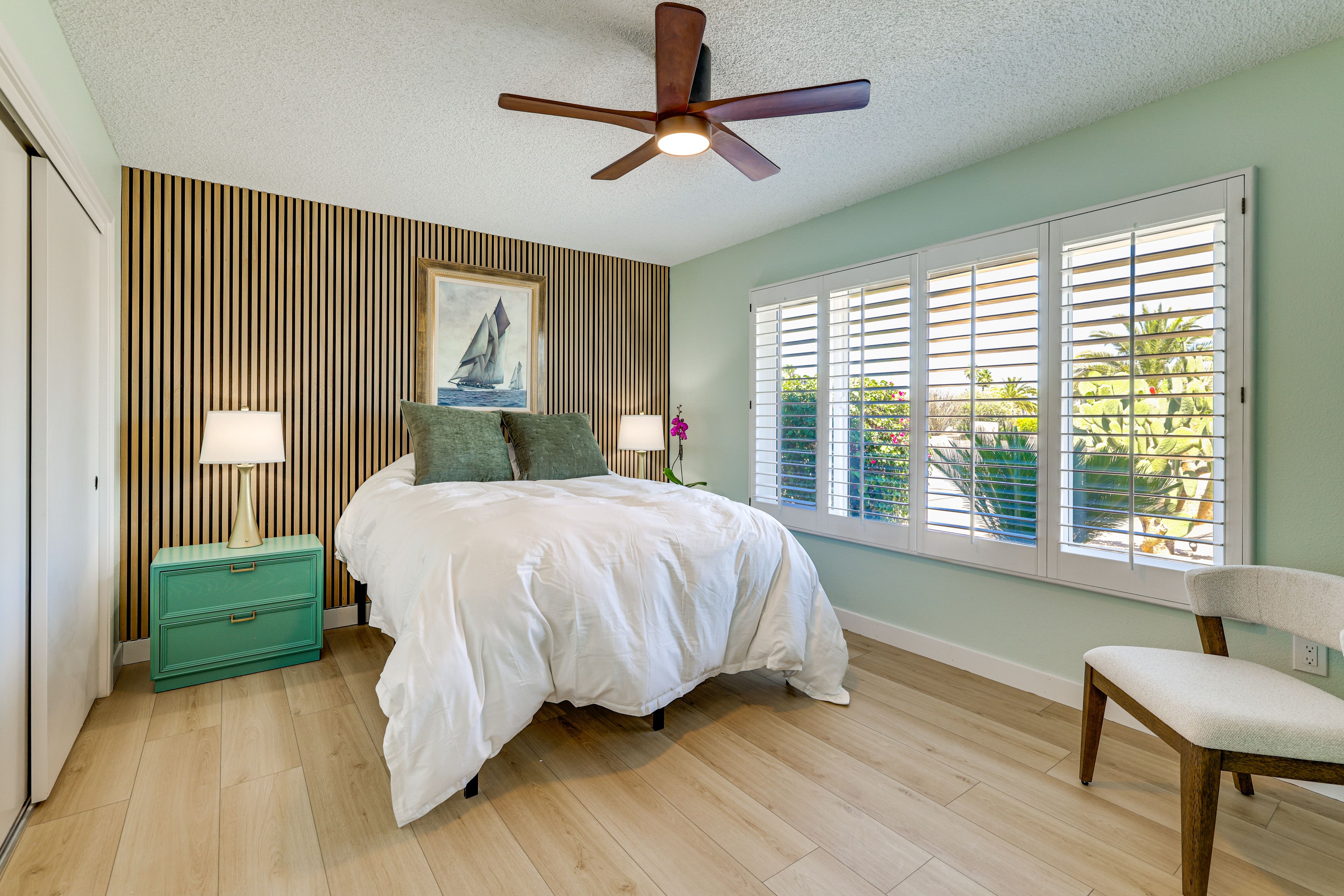 Bedroom 2 | Queen Bed