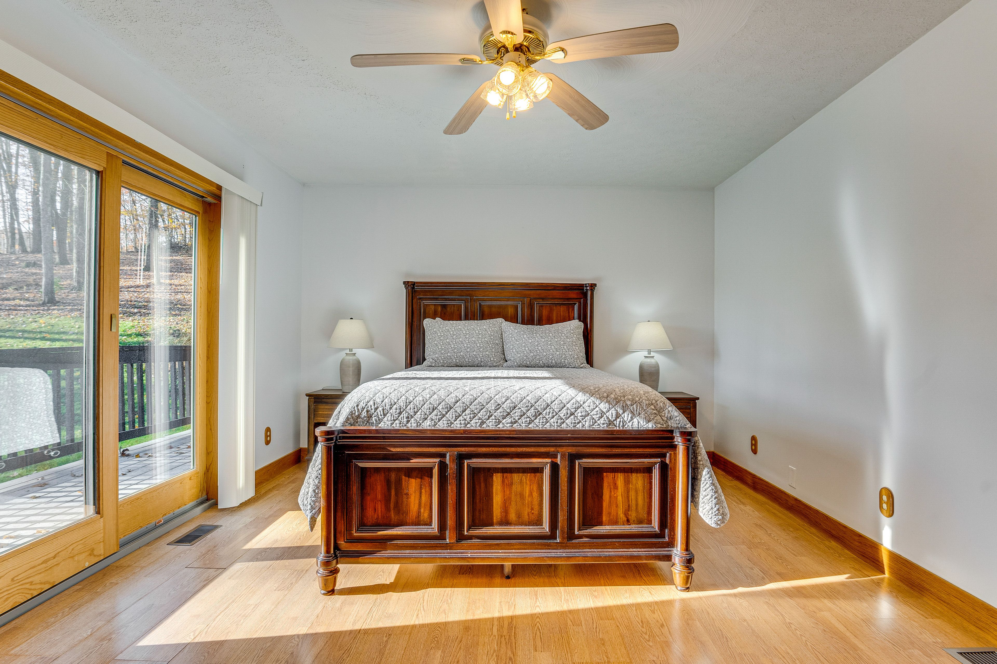 Bedroom 1 | Queen Bed | 2nd Floor