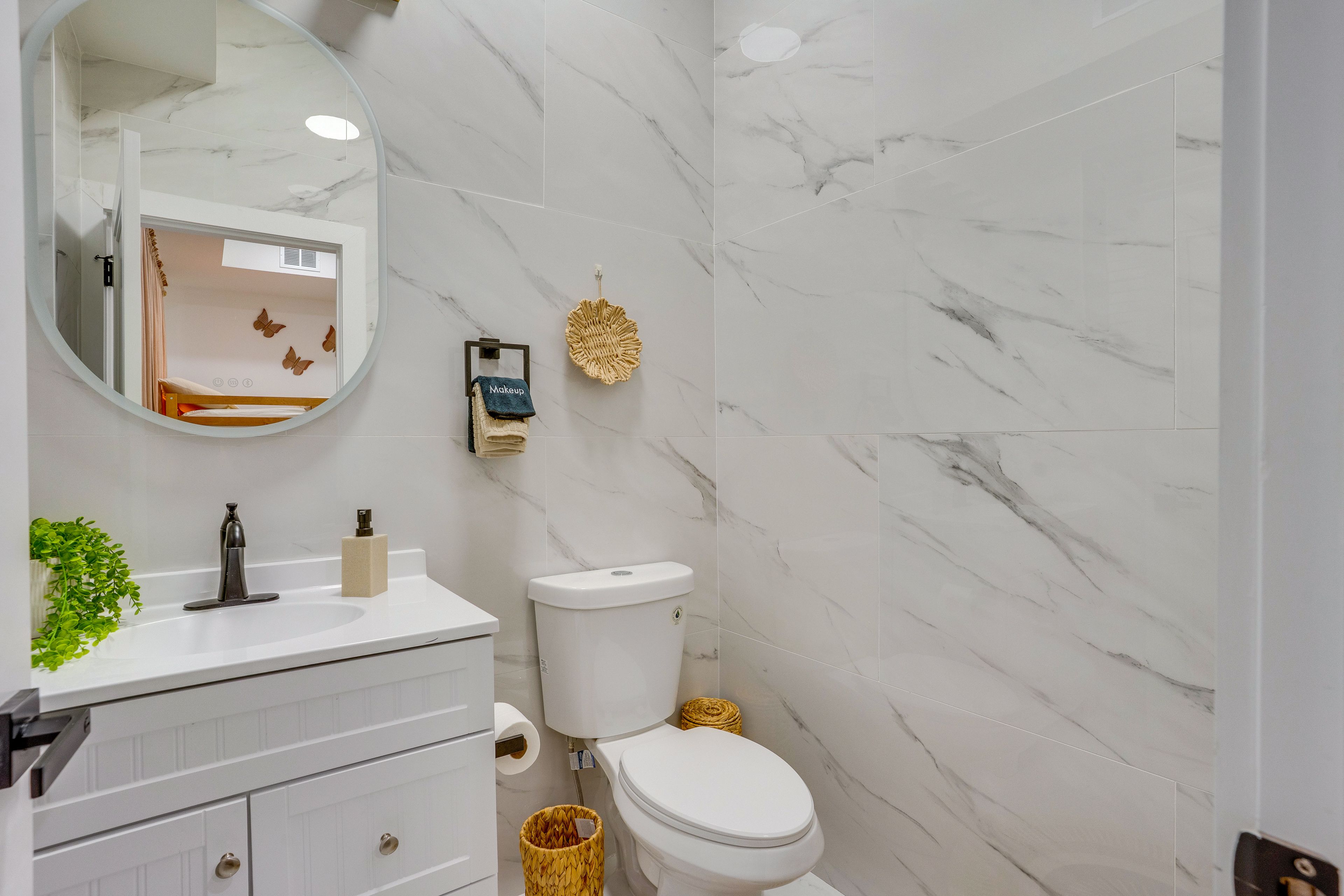 Half Bathroom | Ground Level