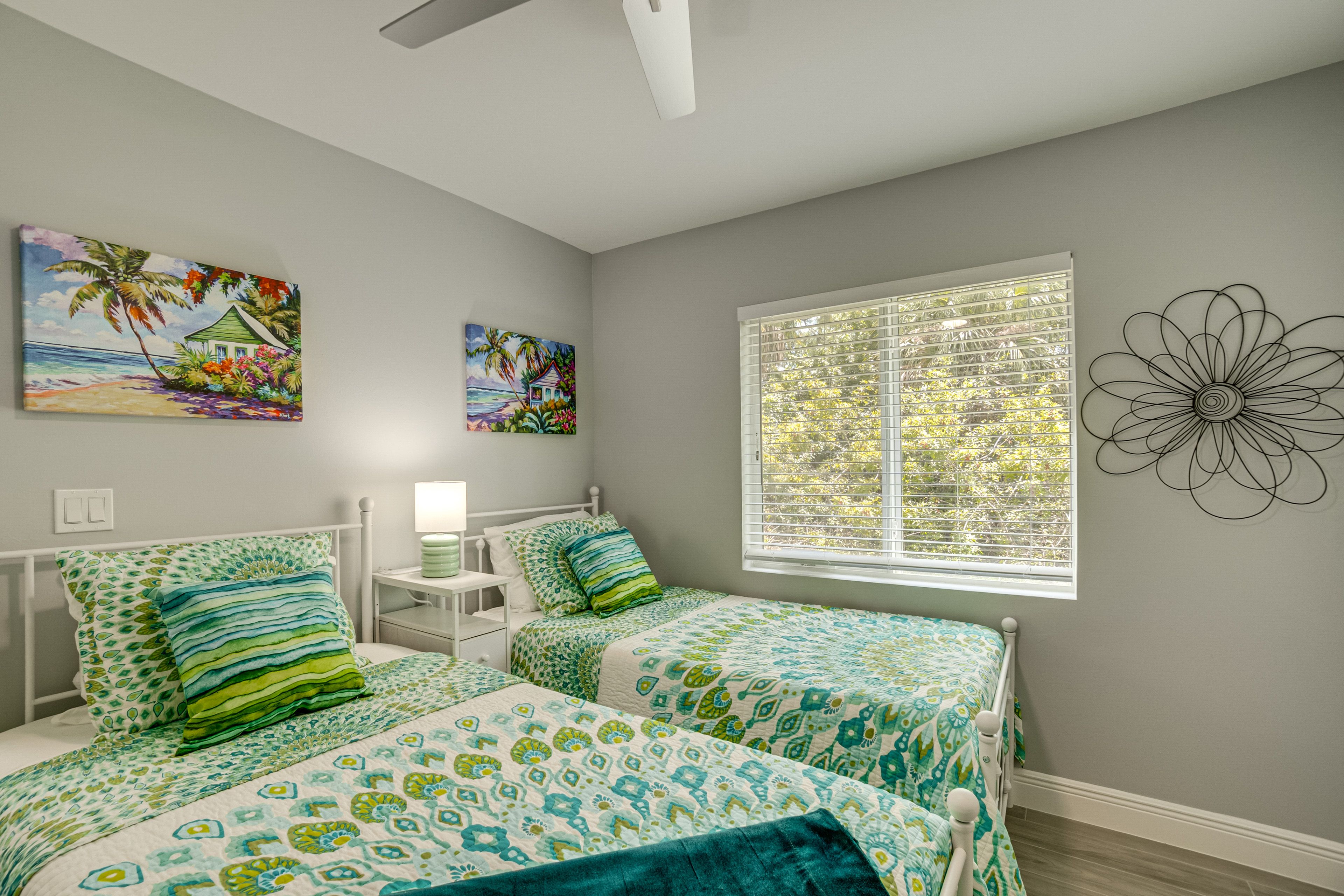 Bedroom 2 | 2 Twin Beds