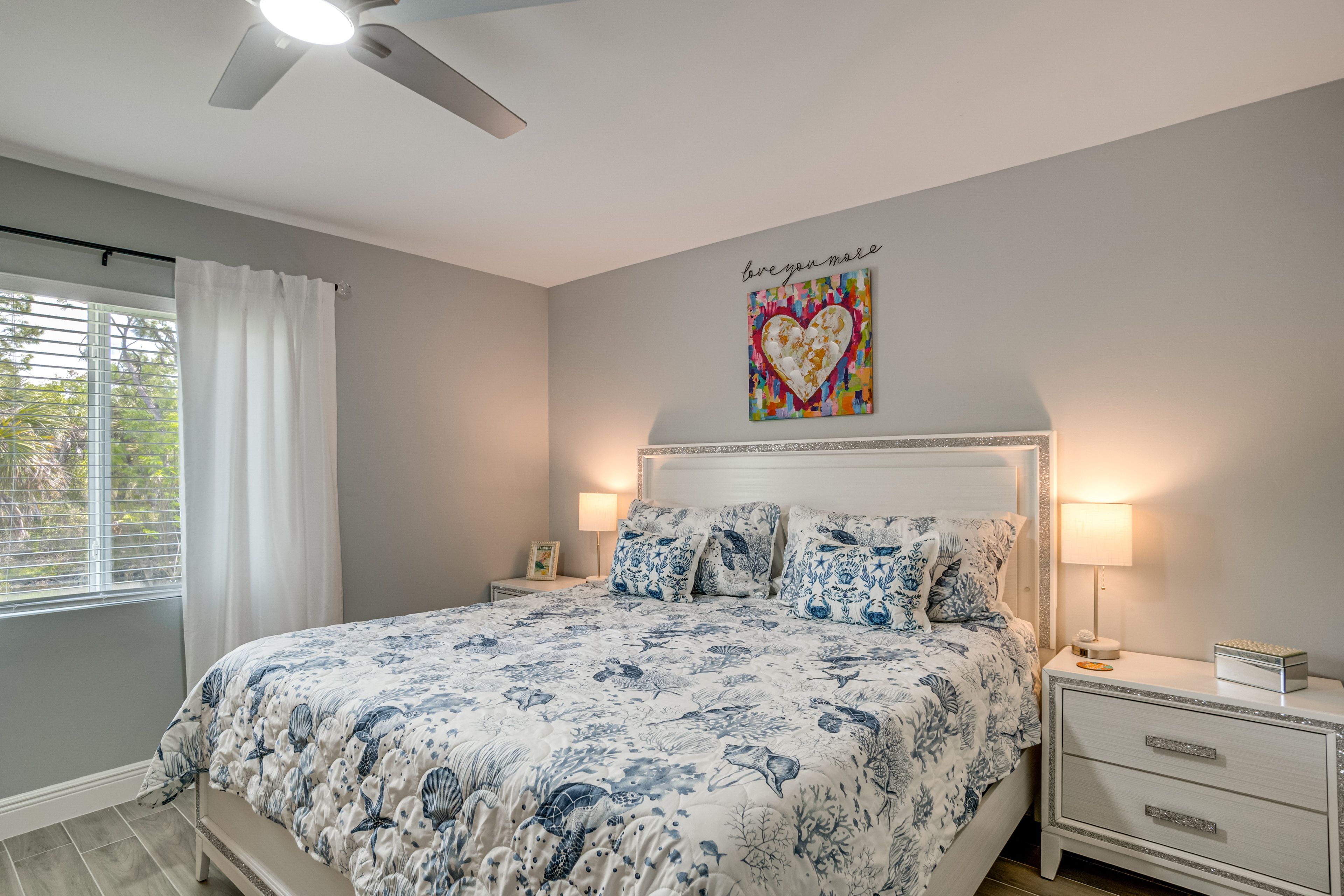 Bedroom 1 | King Bed