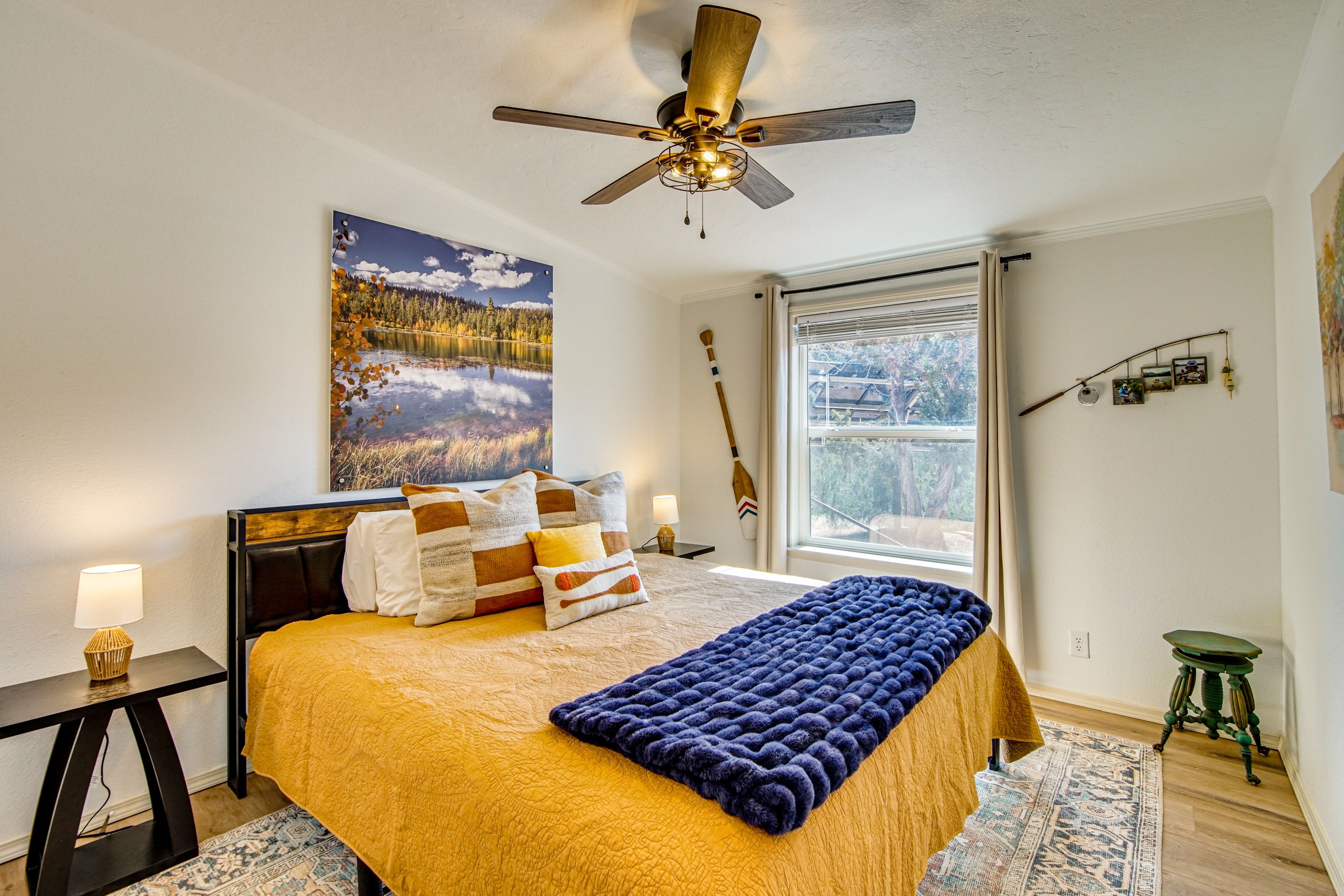 Bedroom 1 | King Bed