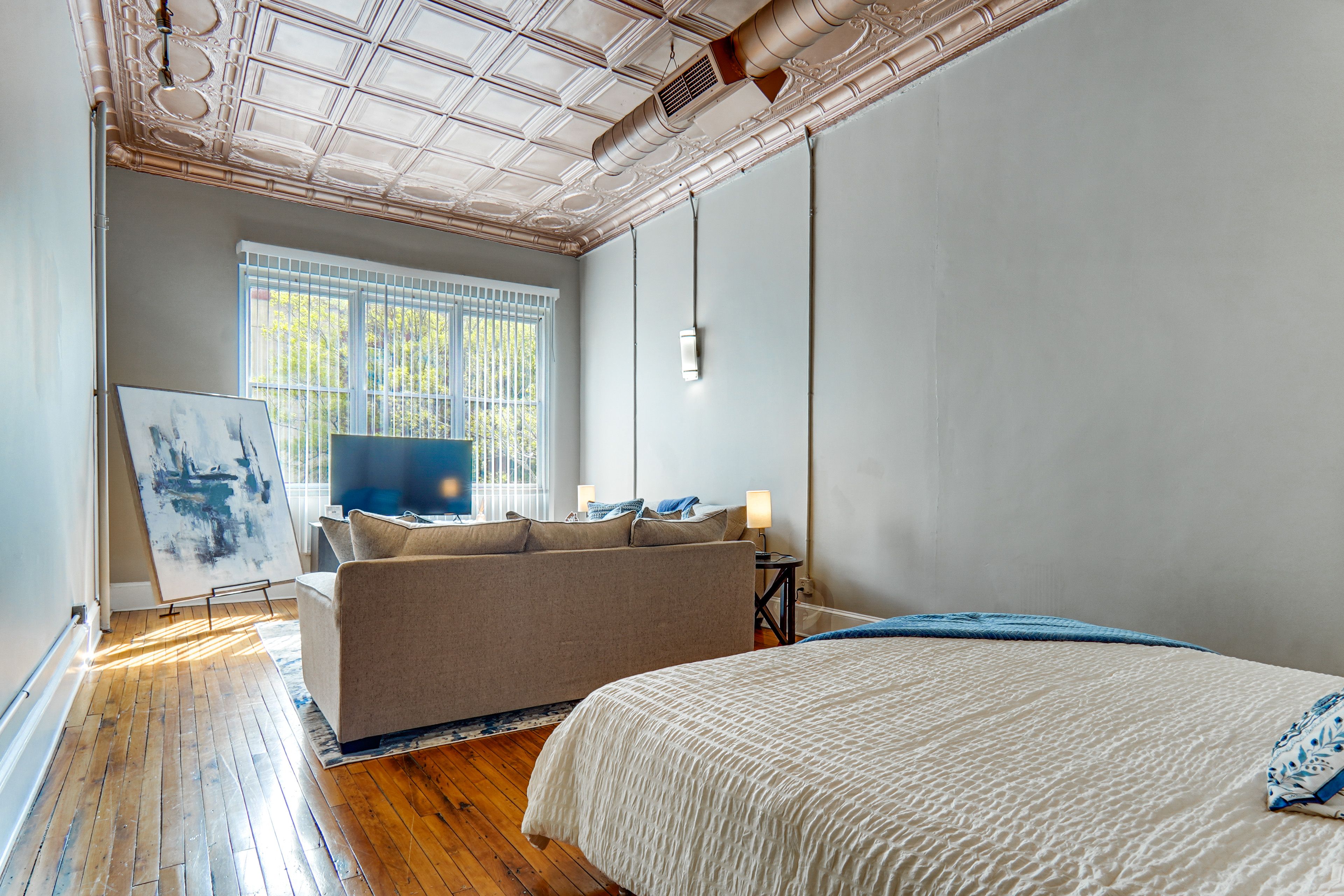 Studio Living Area | Lower Level | 2 King Beds