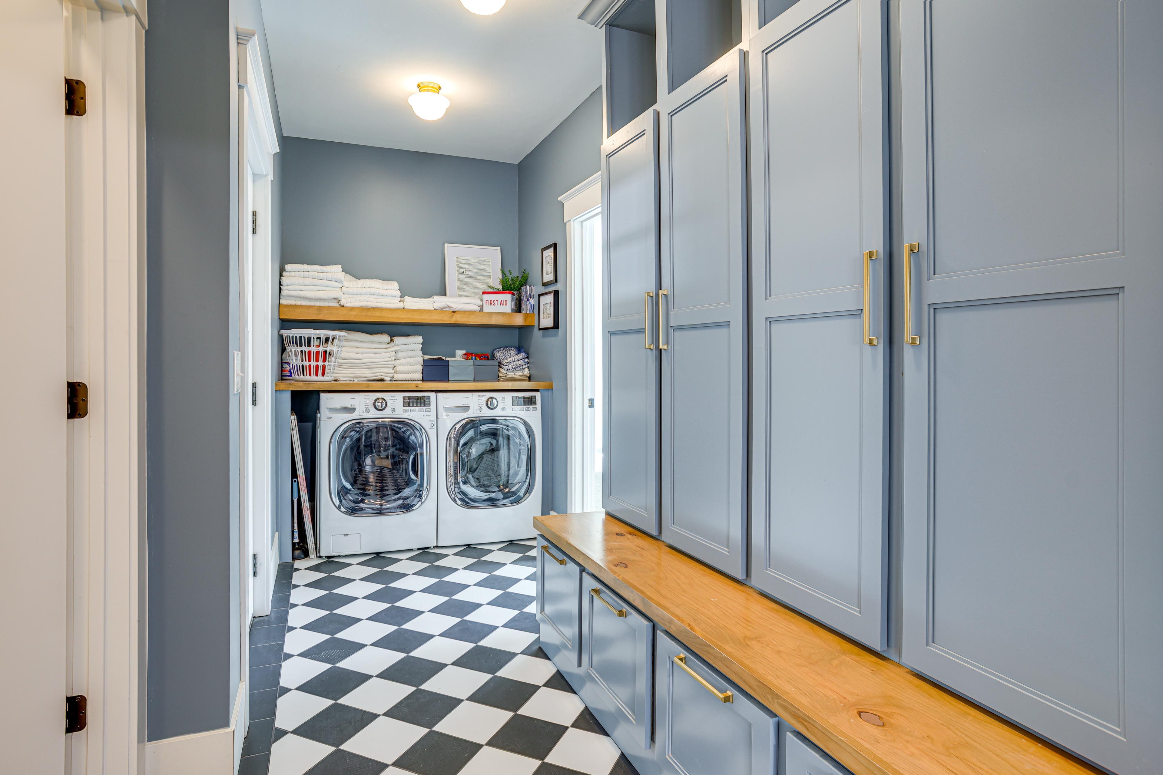 Laundry Room | 1st Floor