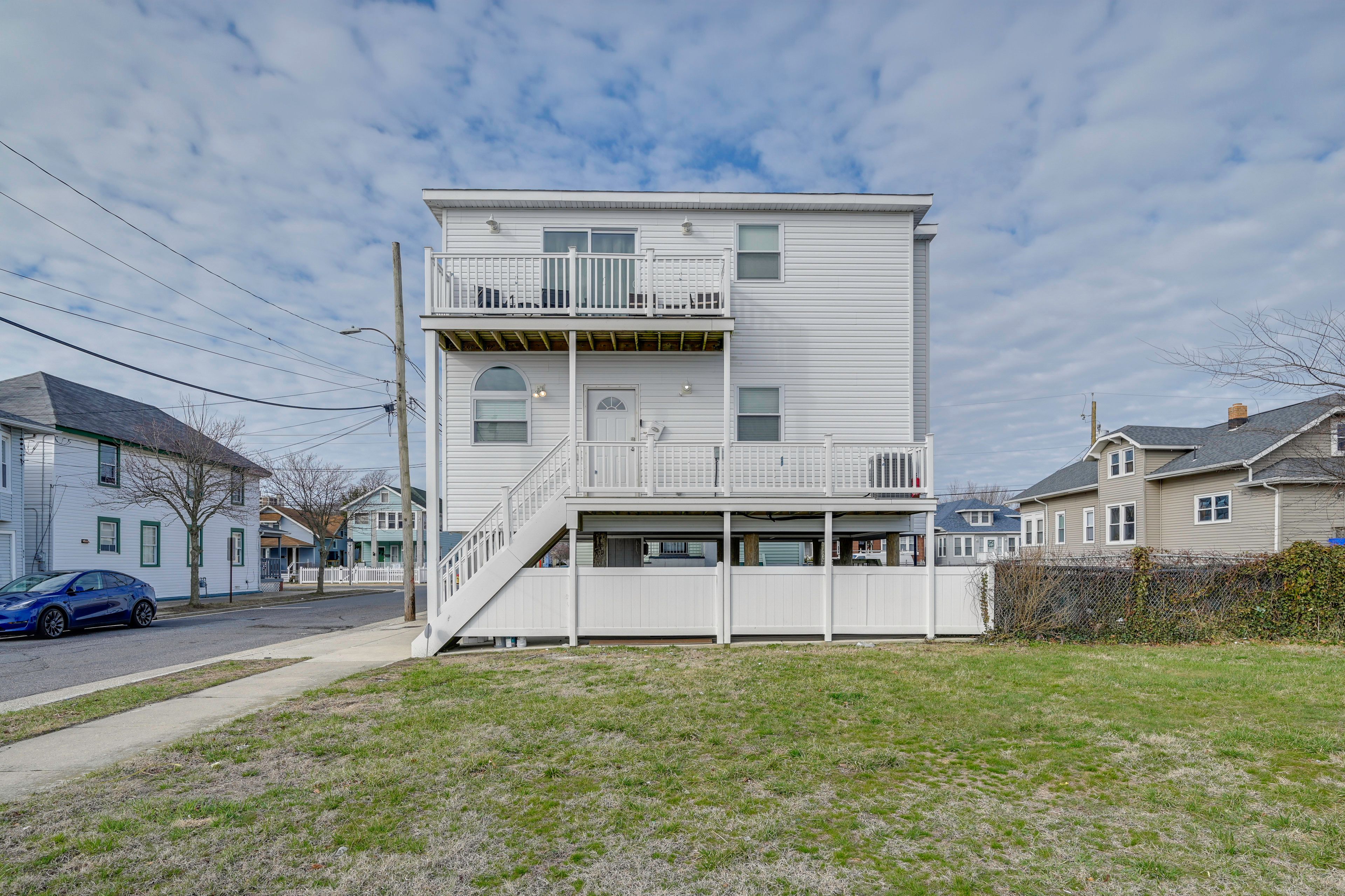 Exterior | 2-Story Home