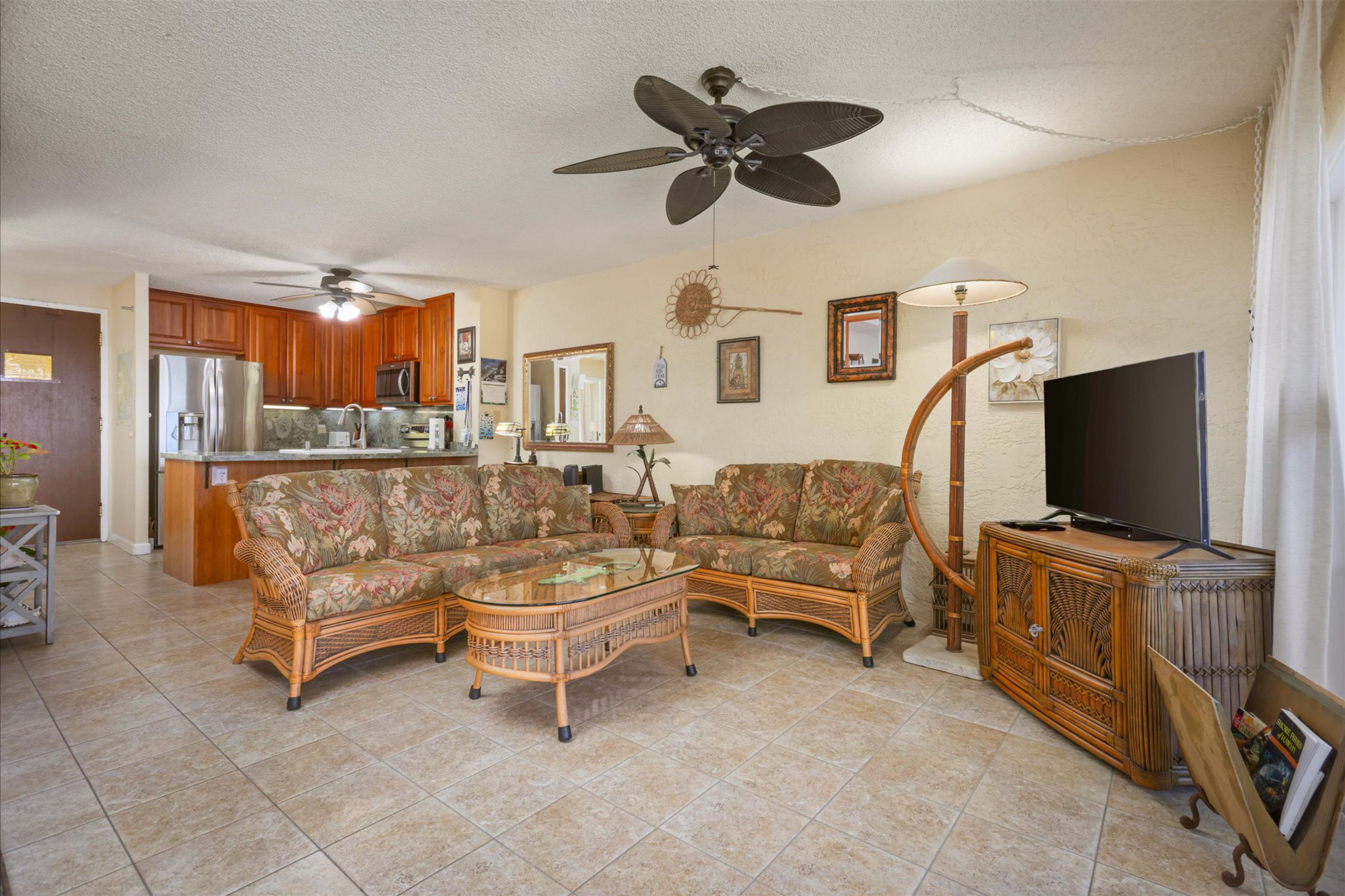 Living Room | Single-Level Unit