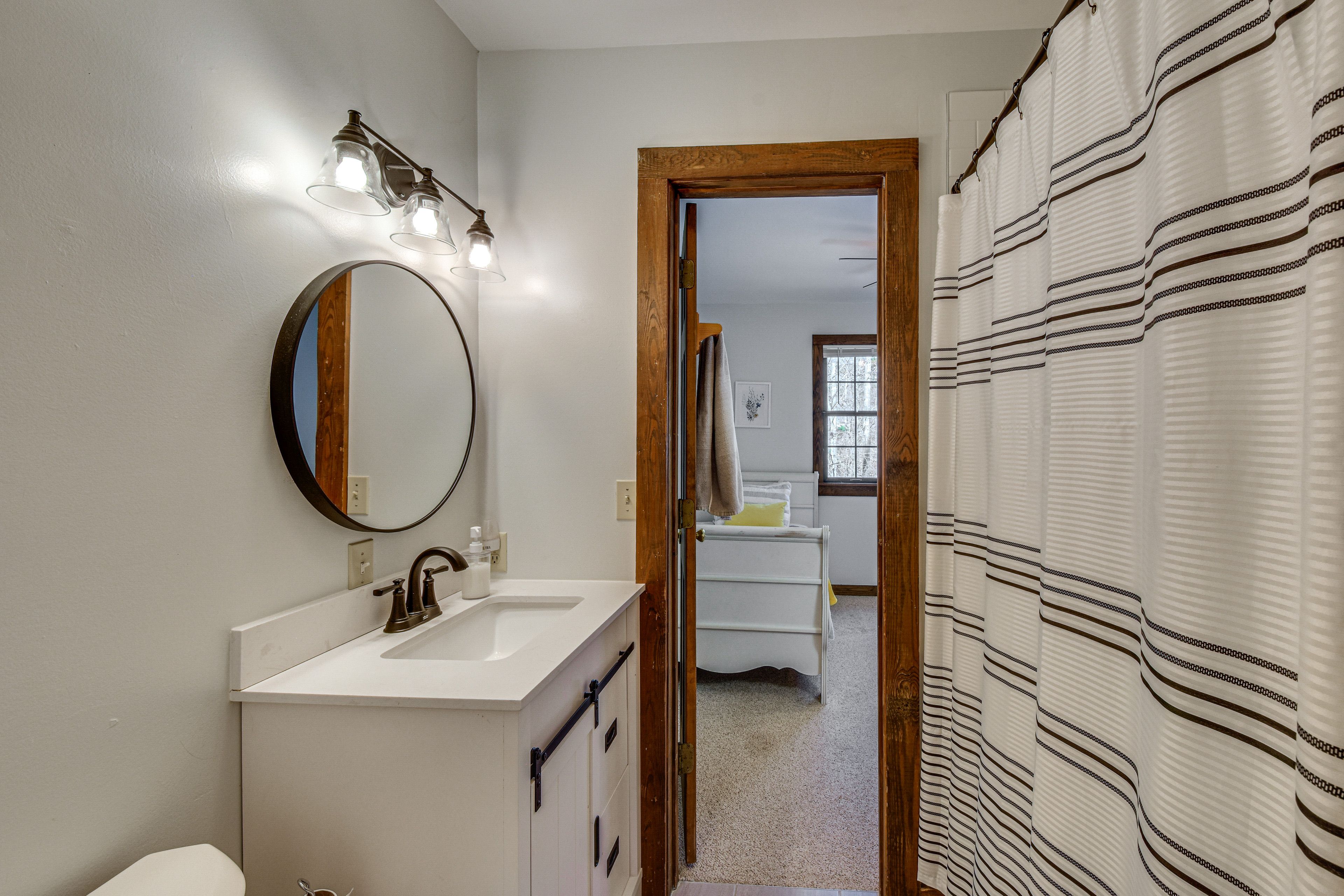Full Bathroom