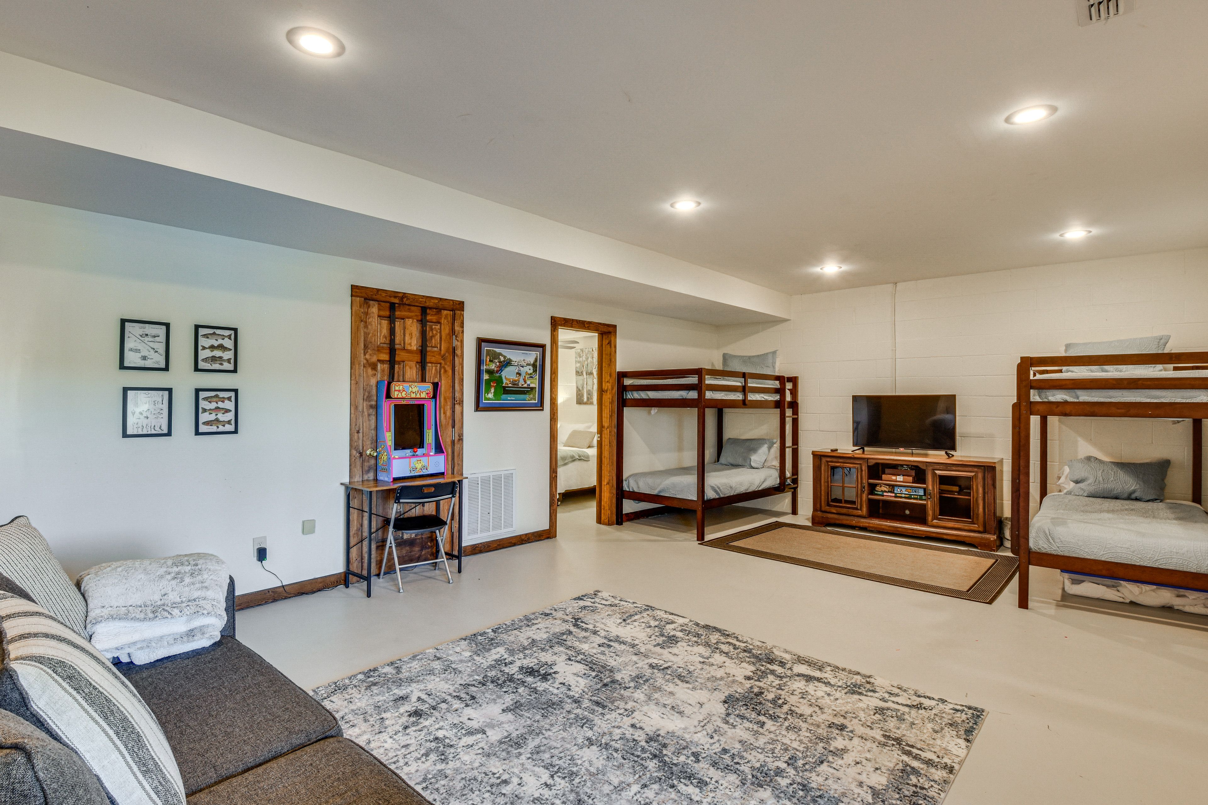 Den | Queen Sleeper Sofa | Twin Bunk Bed | Twin Bunk Bed w/ Twin Trundle